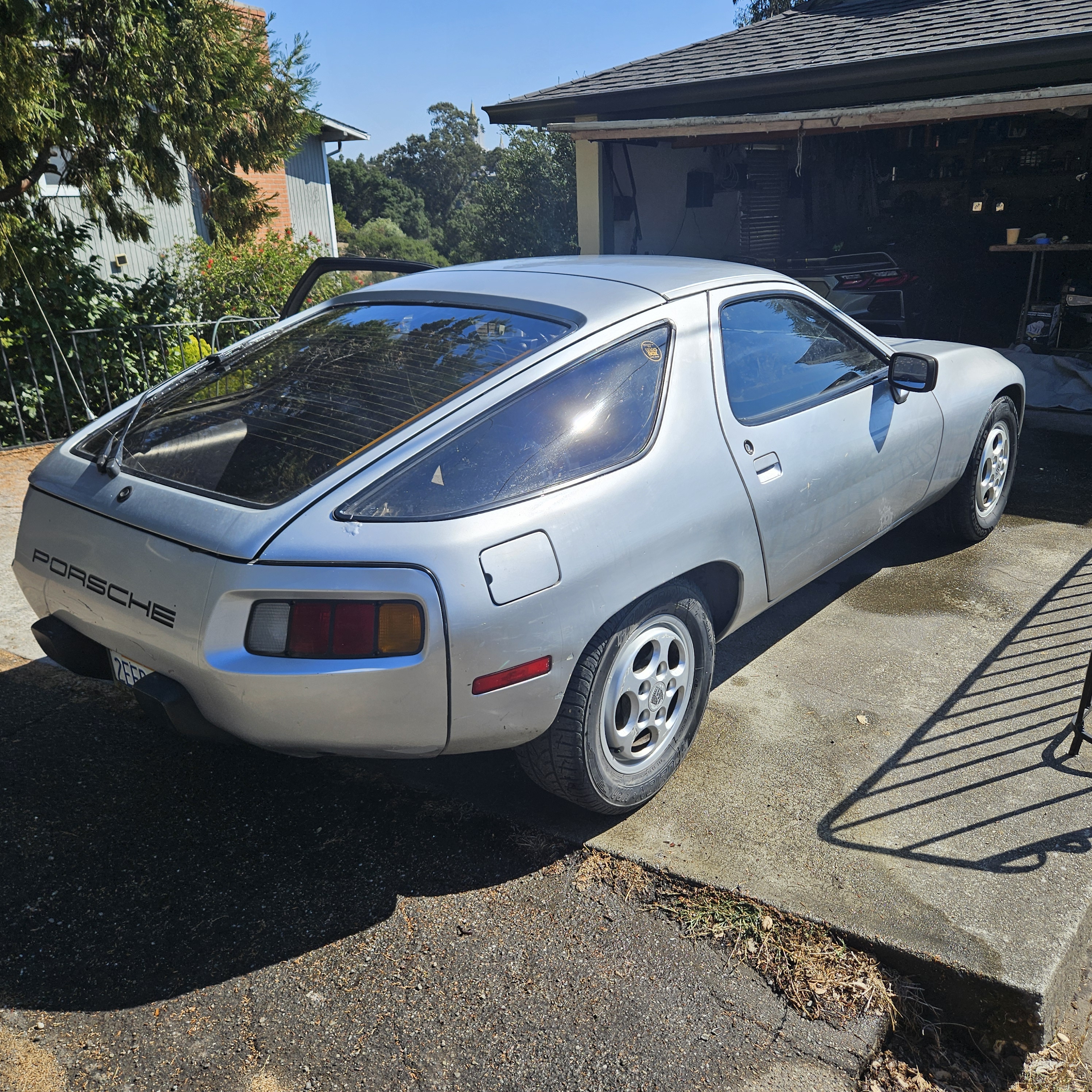 GALAGE SALE　まとめ売り Porsche 928 safari for sale