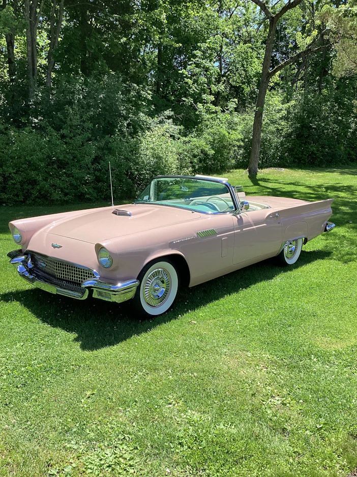 1957 Ford Thunderbird