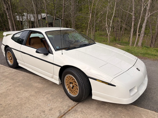 1988 Pontiac Fiero GT