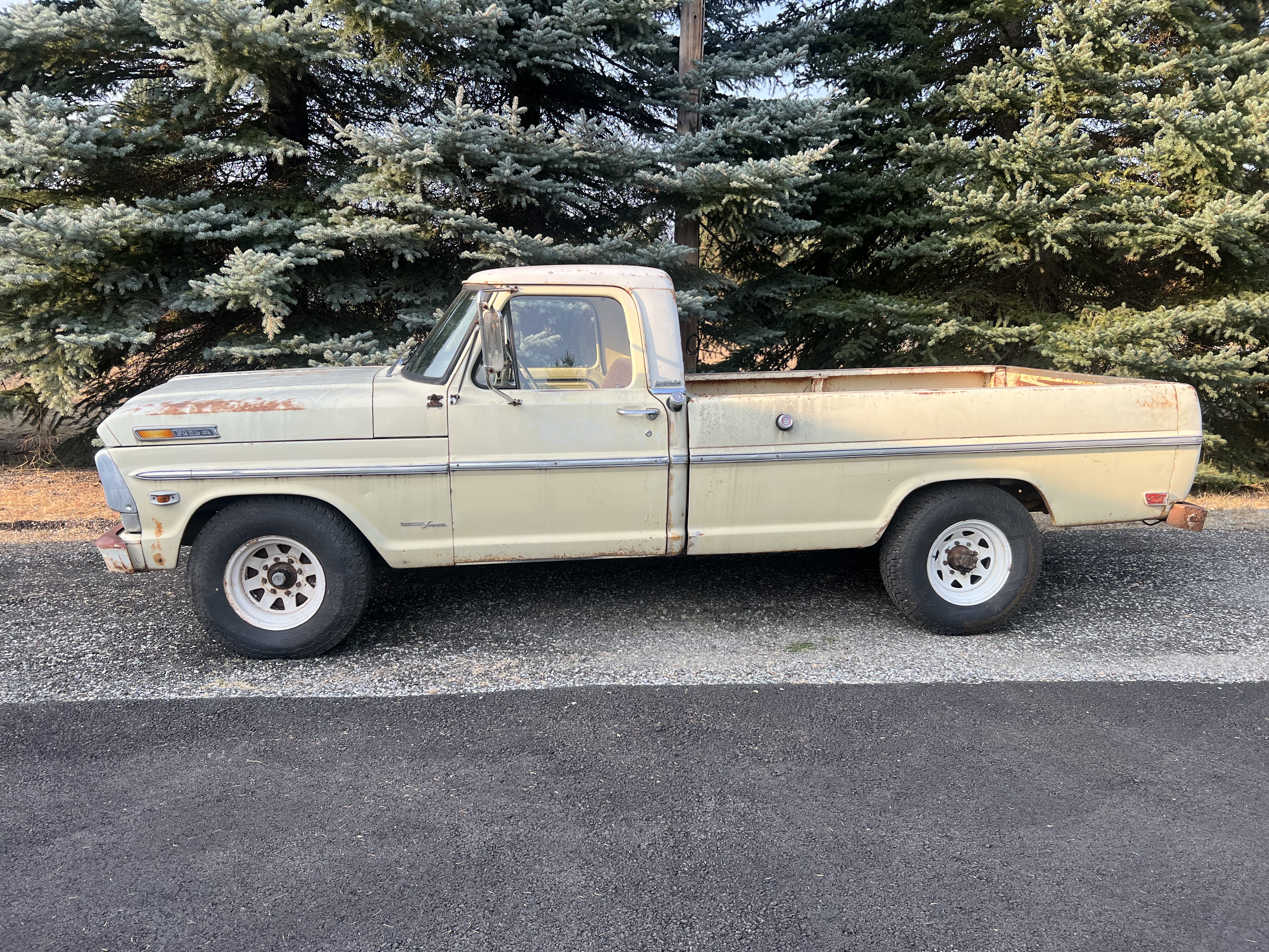 1968 Ford F-250 camper special