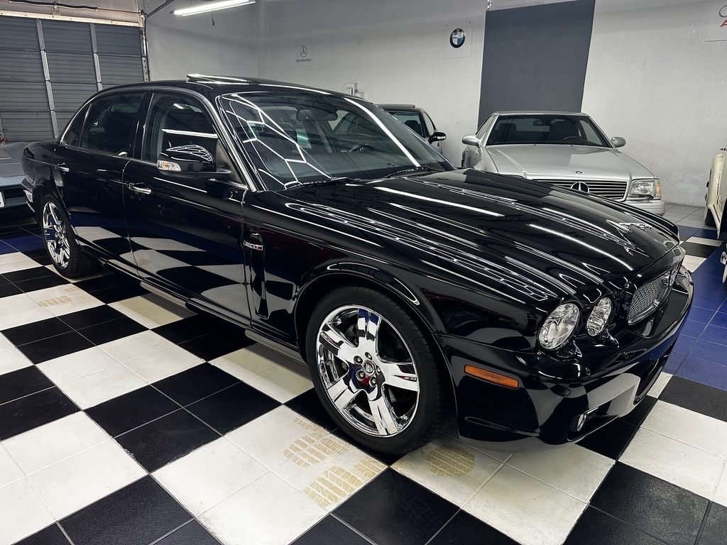 2008 Jaguar XJ8