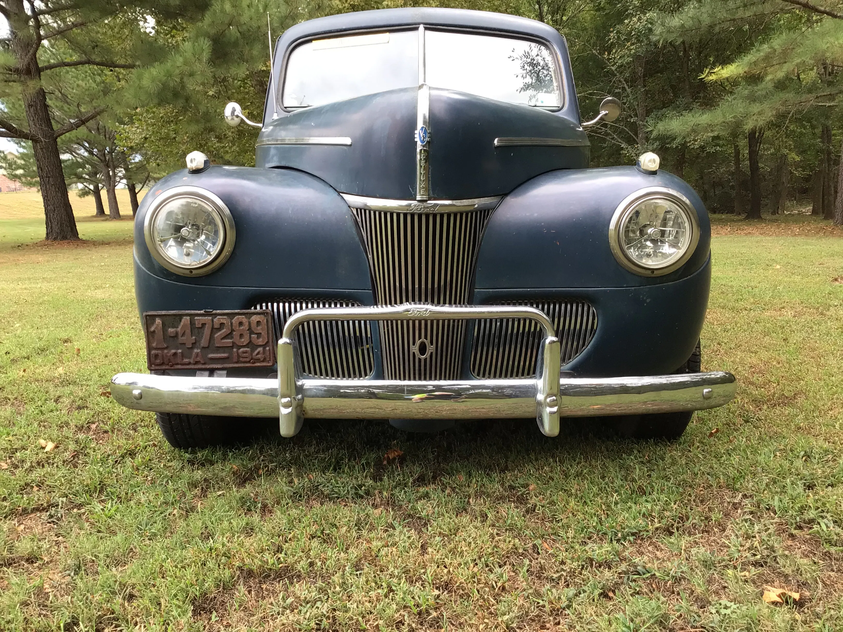 1941 Ford Tudor Deluxe