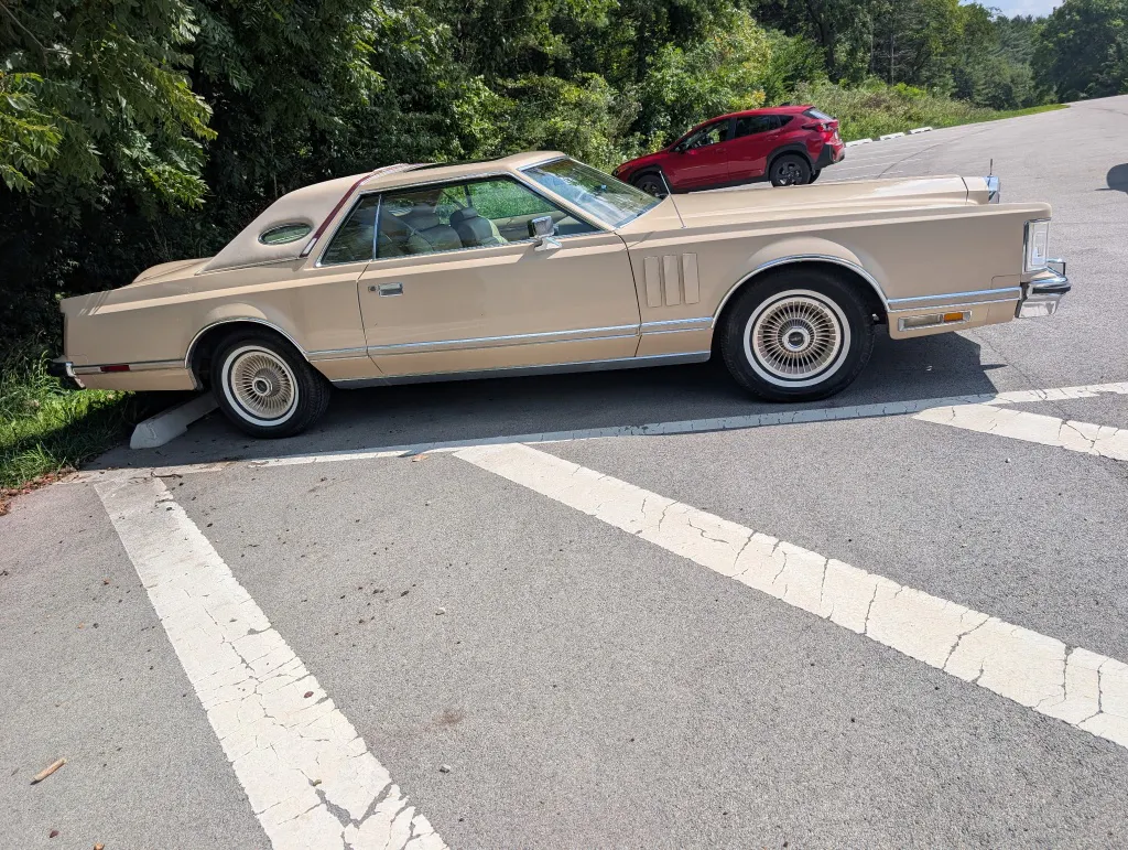 1979 Lincoln Continental Mk V