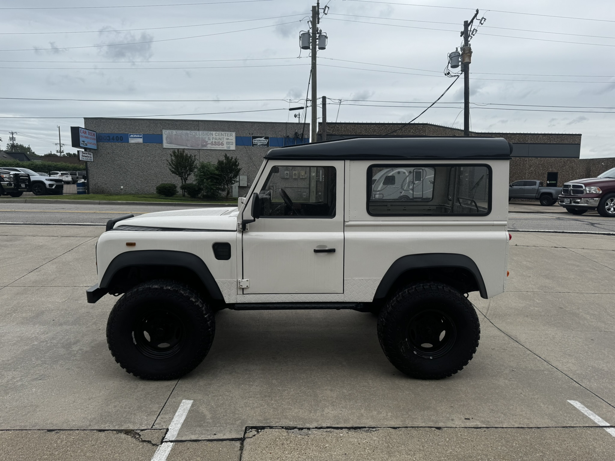 1986 Land Rover Defender 90 (Truck)