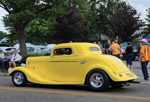 1934 FORD 3 WINDOW COUPE