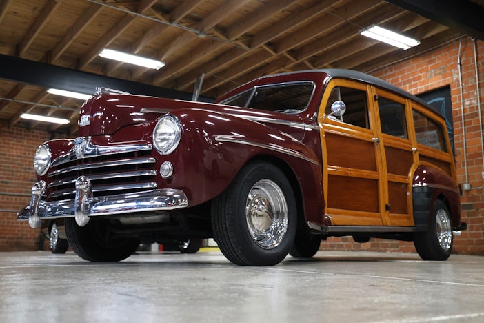 1948 Ford Super Deluxe