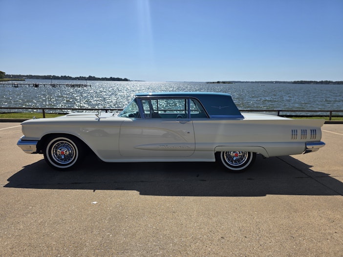 1960 Ford Thunderbird