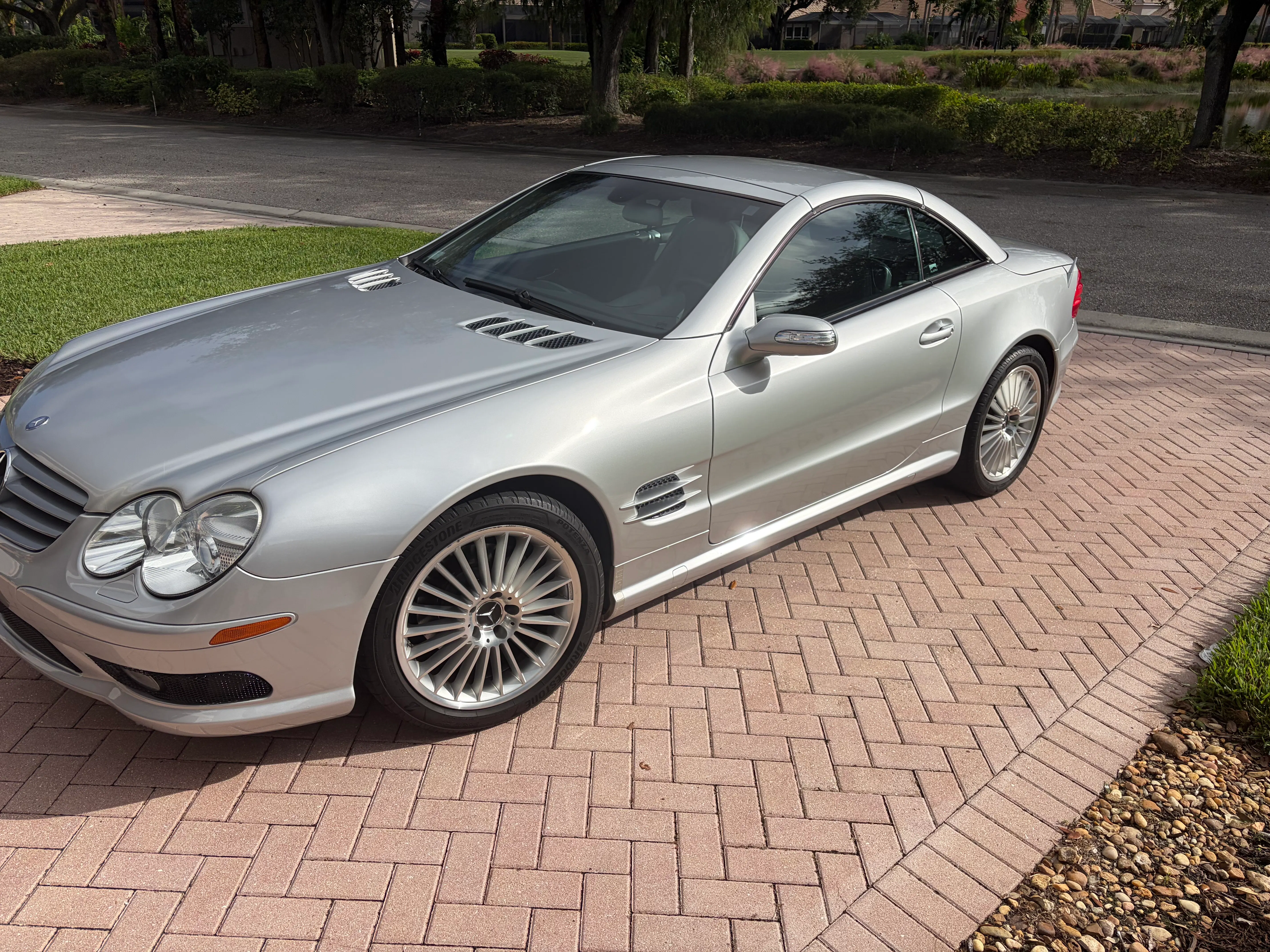 2004 Mercedes-Benz SL500