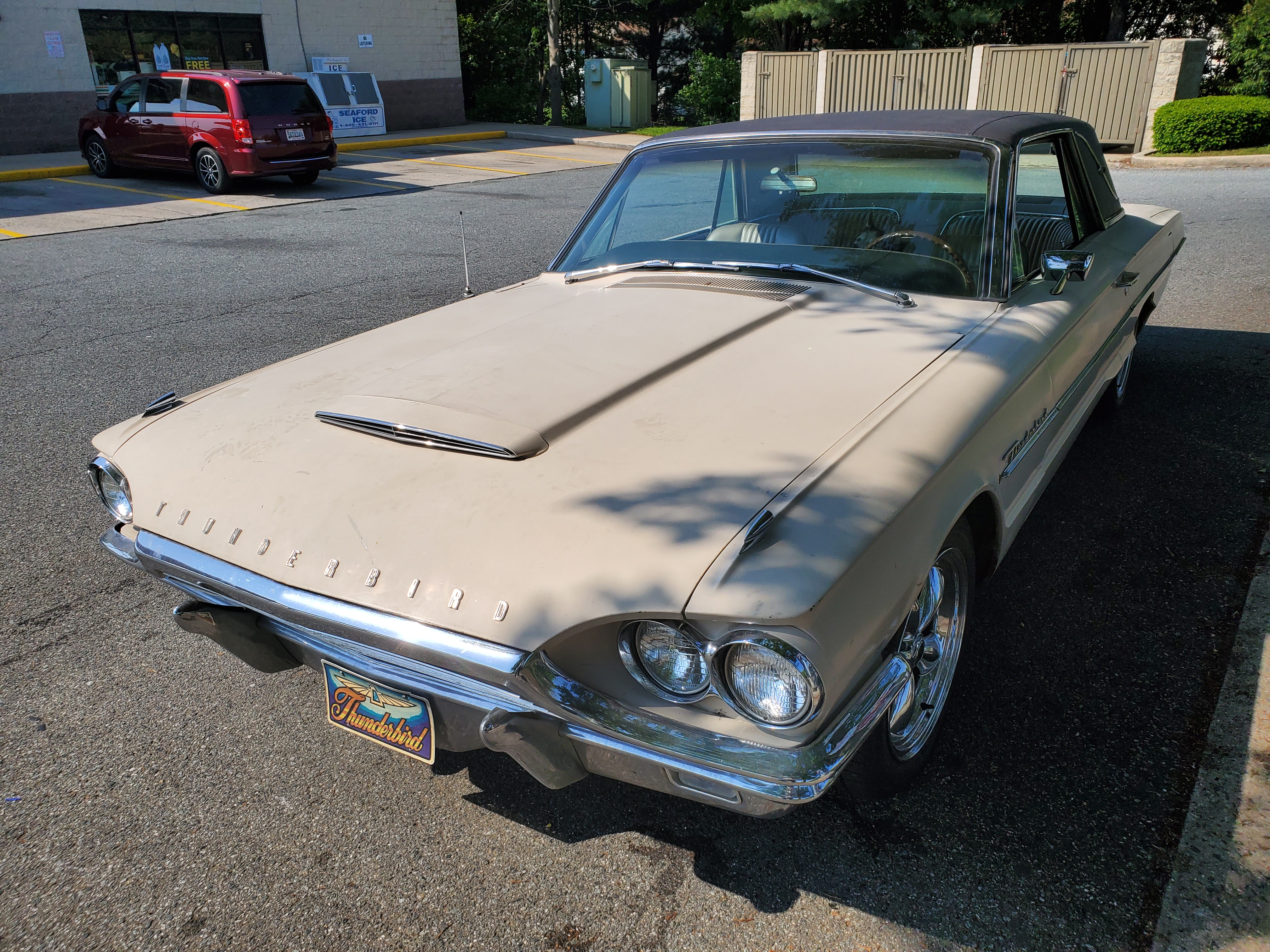 1964 Ford Thunderbird