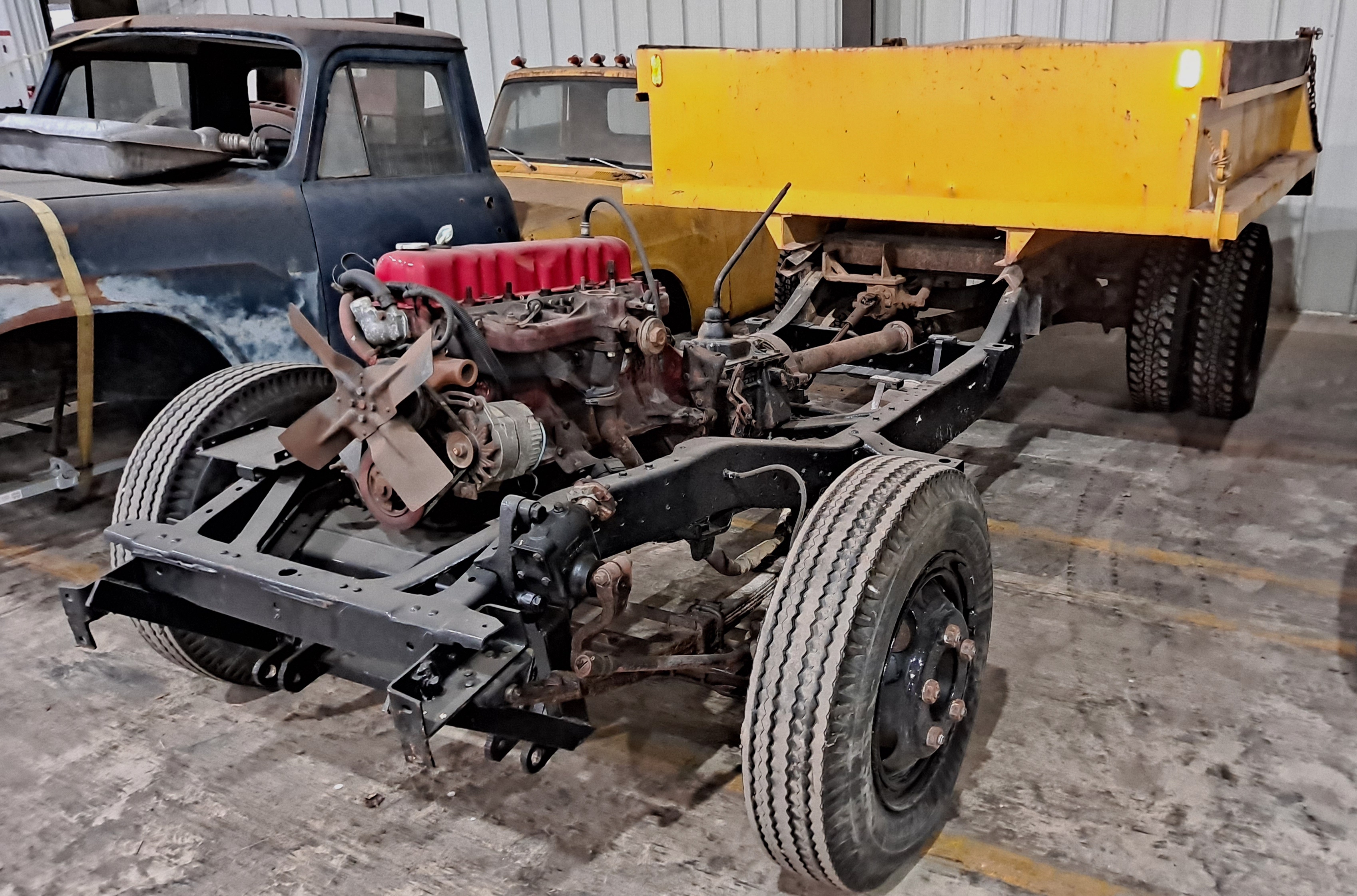 1974 International (IHC) 500 Dump Truck 1-Ton