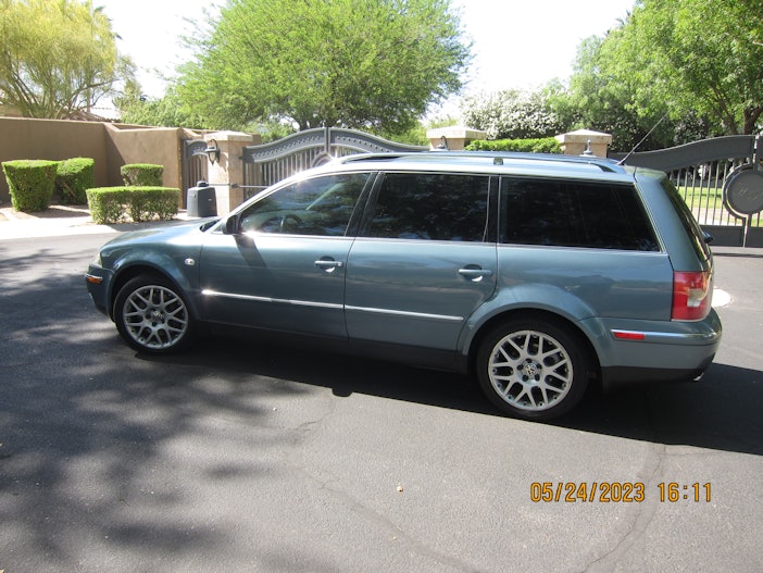 2003 Volkswagen W8 Wagon