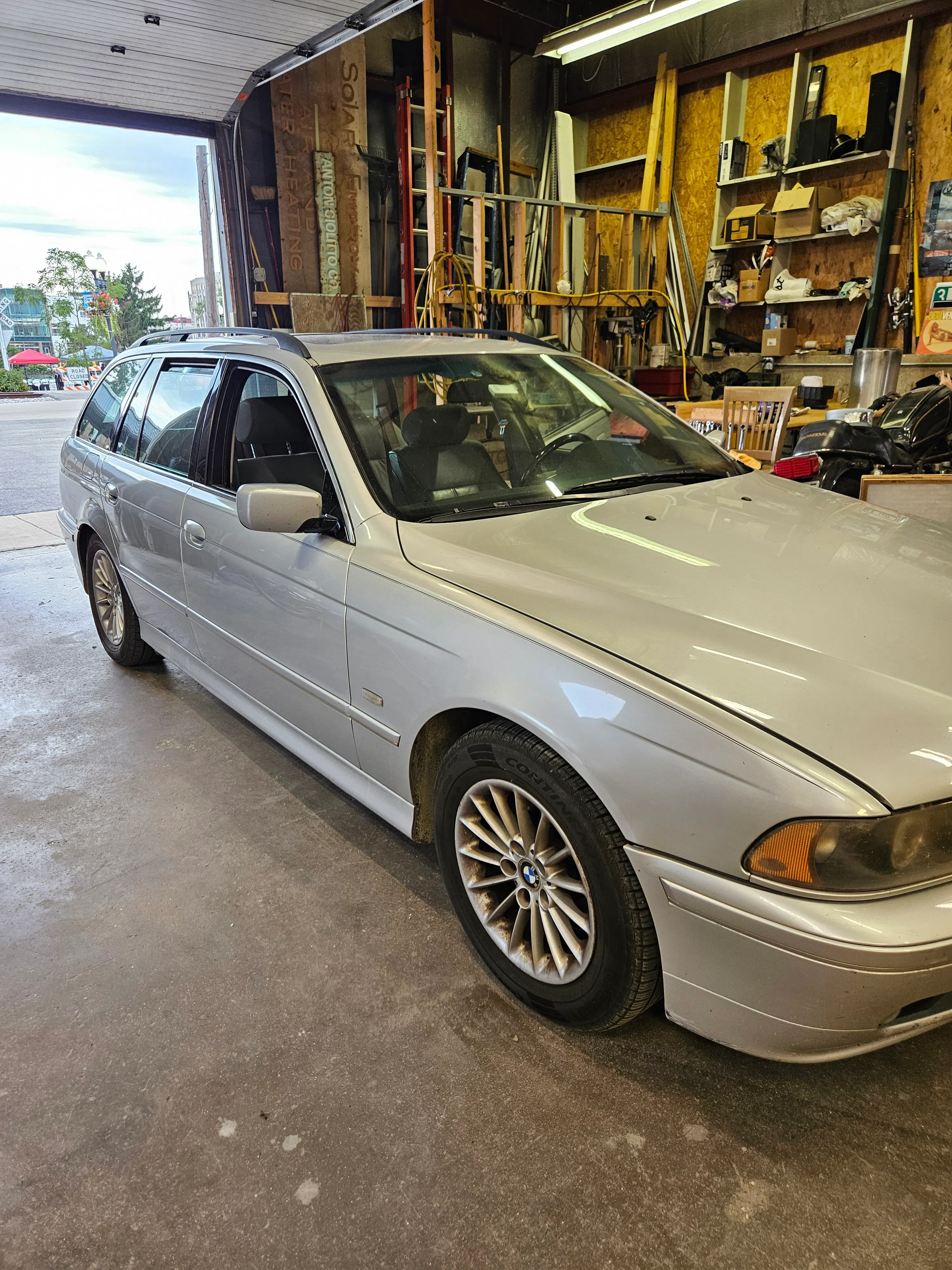 2001 BMW 540i Automatic
