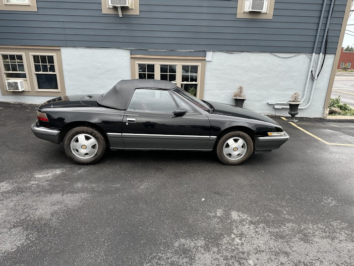 1990 Buick Reatta
