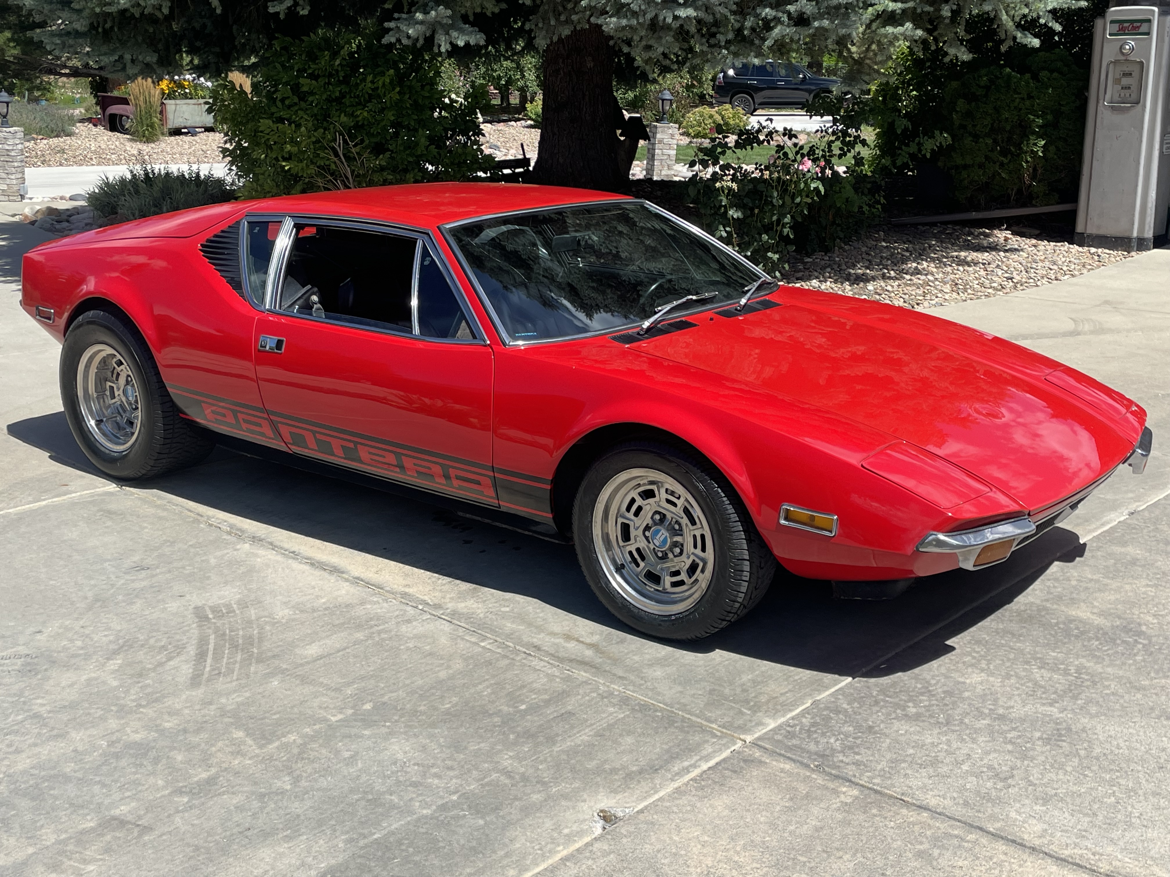 1972 DeTomaso Pantera