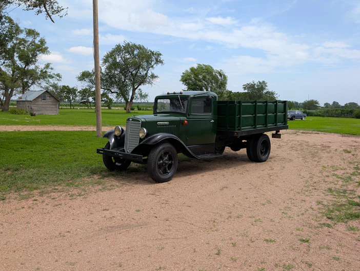 1937 International C30