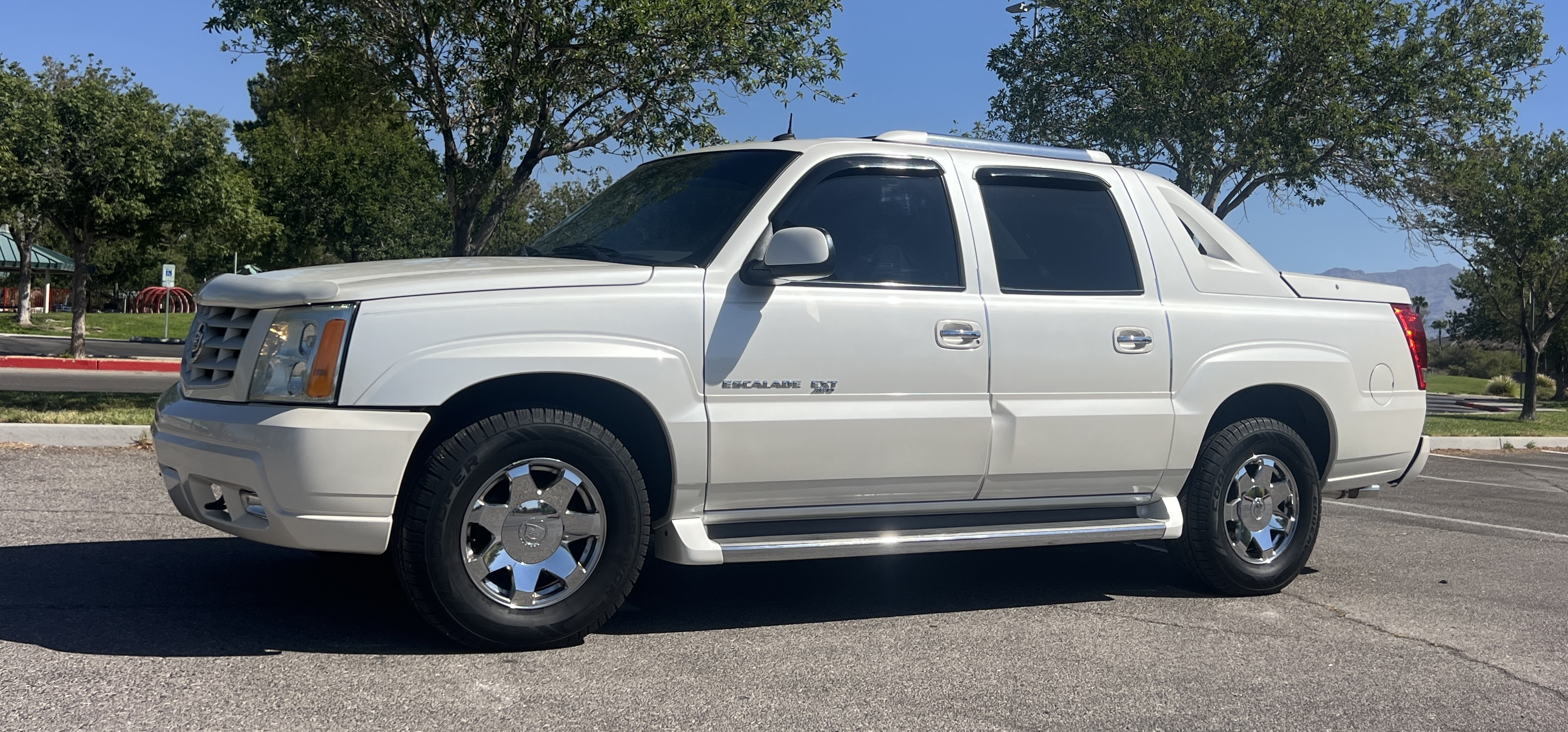 2003 Cadillac Escalade