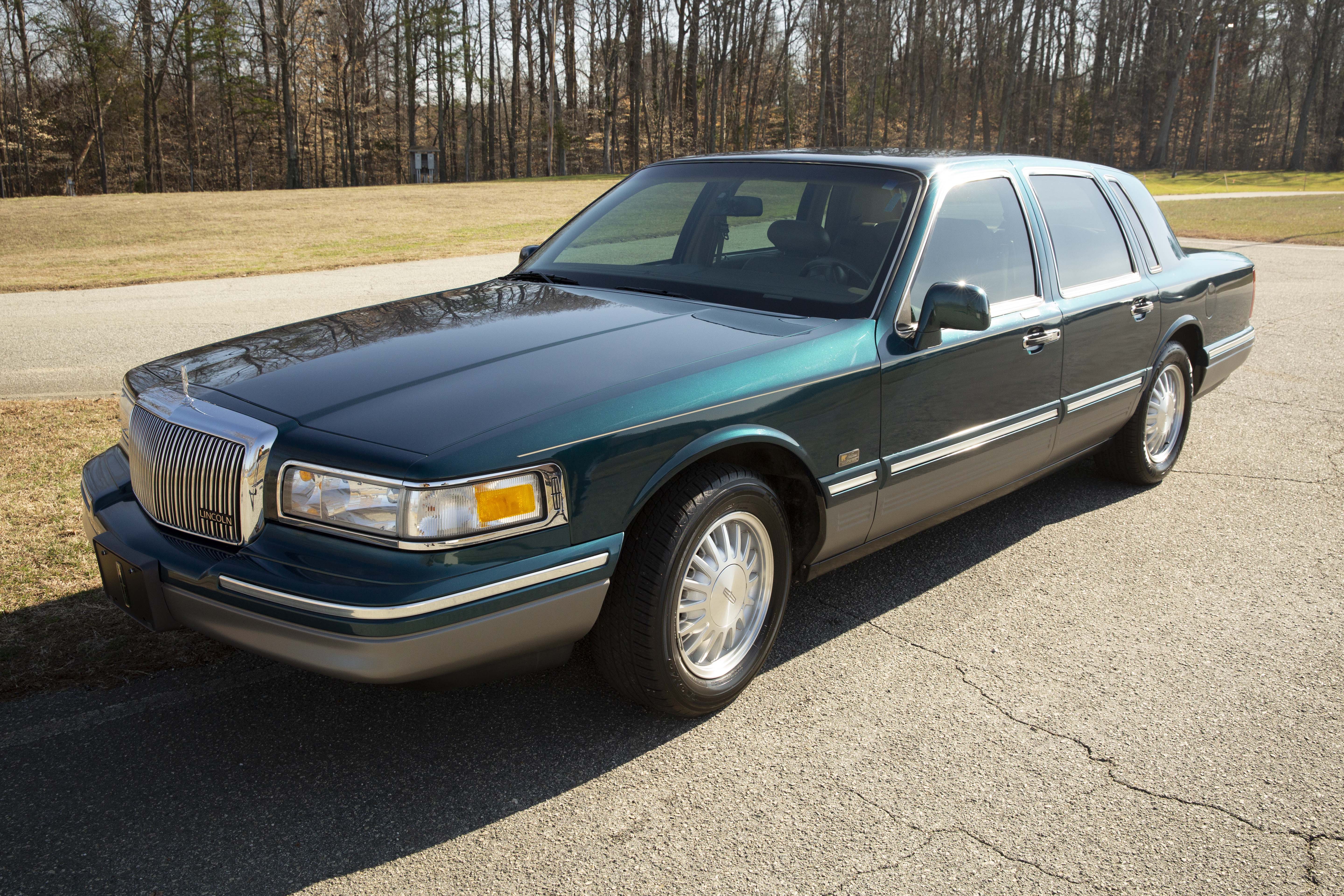 1997 Lincoln Town Car