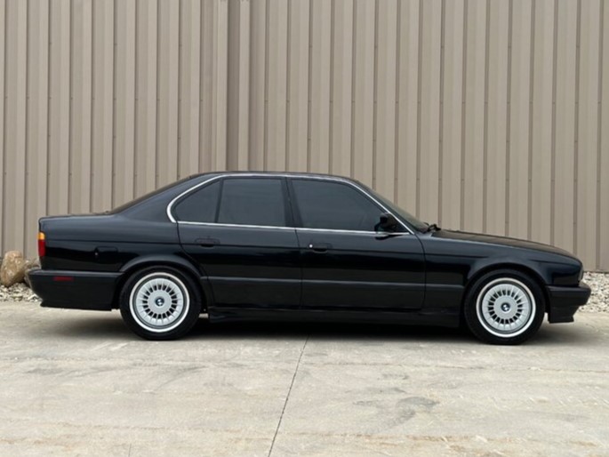 1991 BMW M5