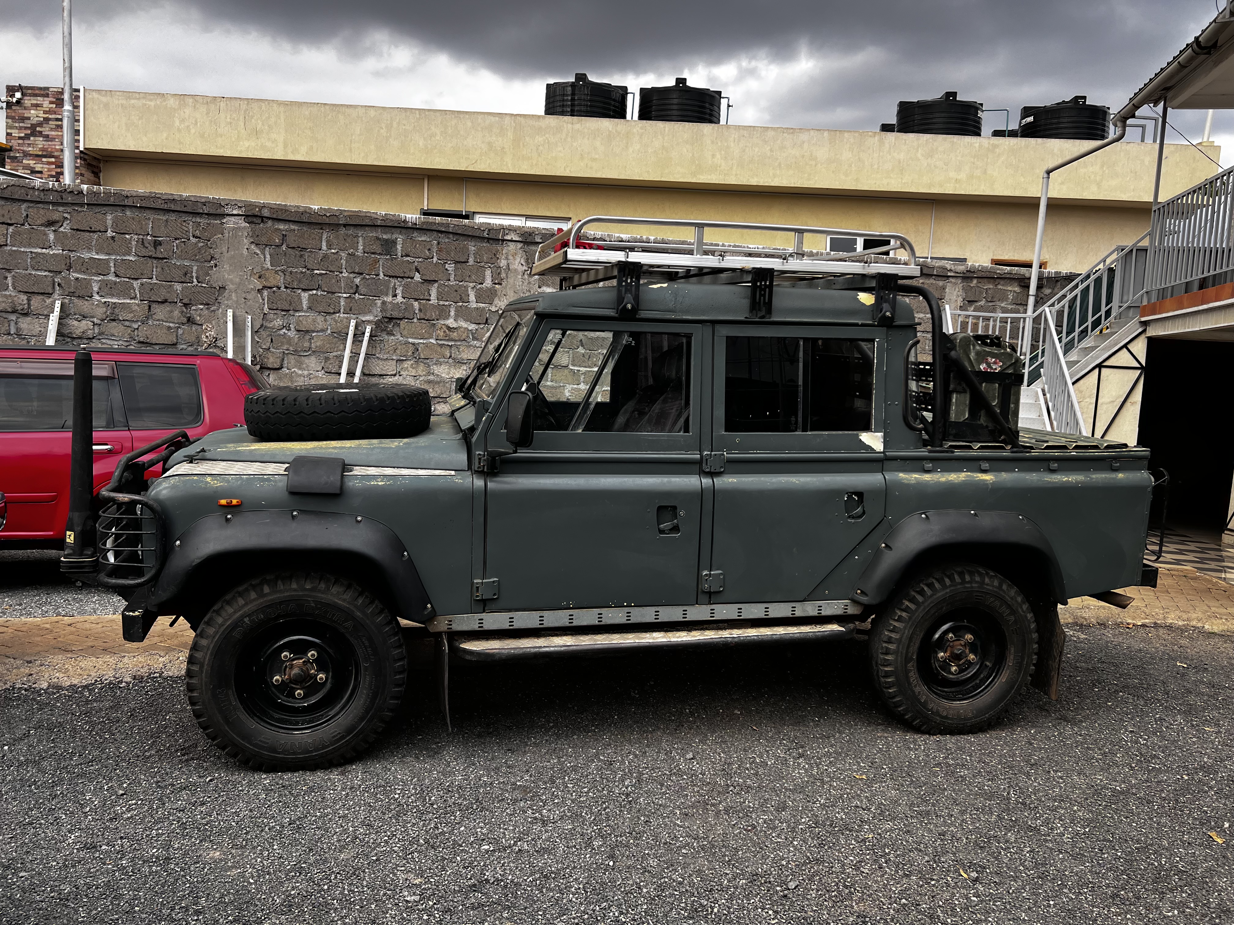 1990 Land Rover Defender 110 4dr