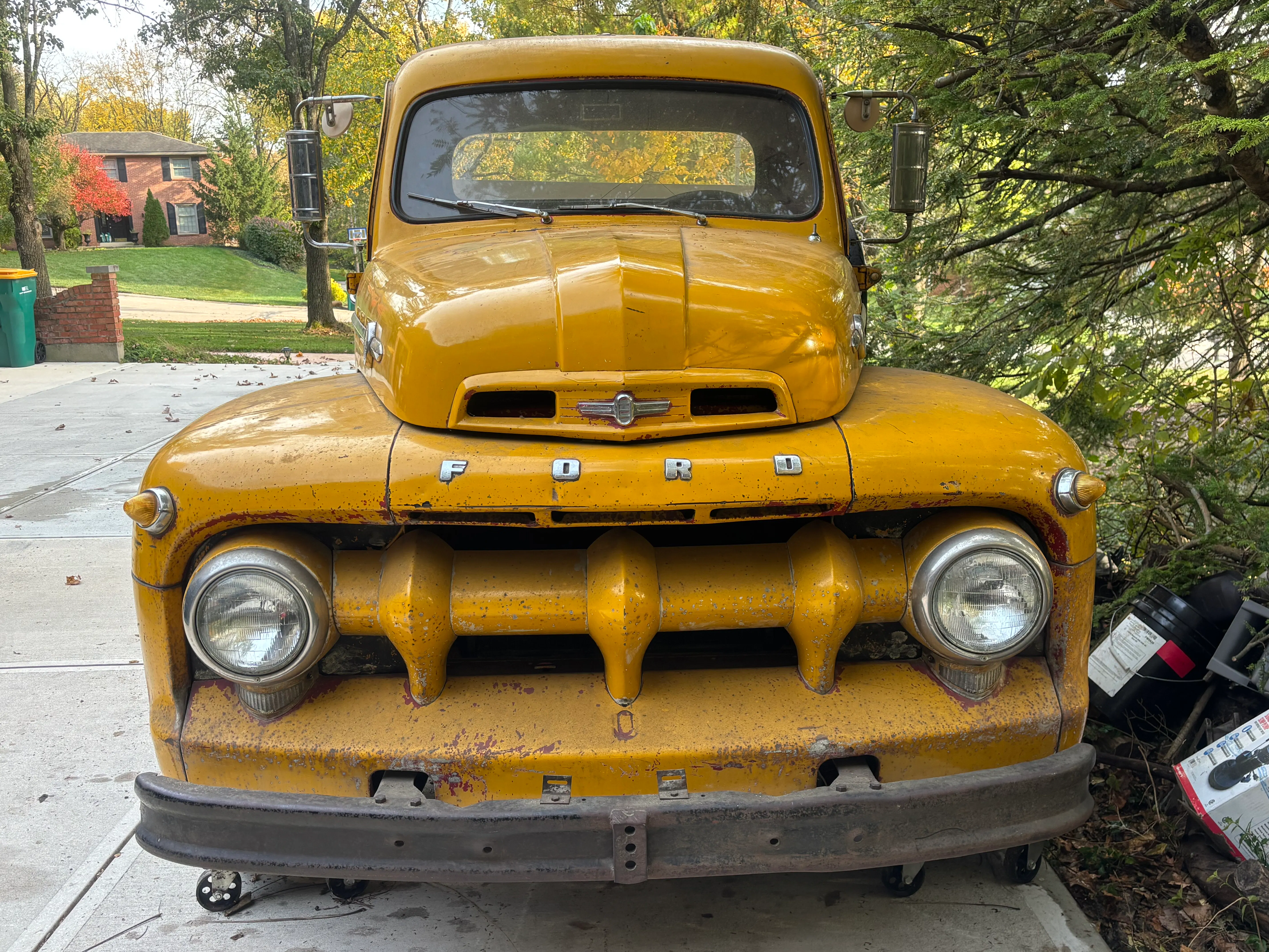 1952 Ford F-2