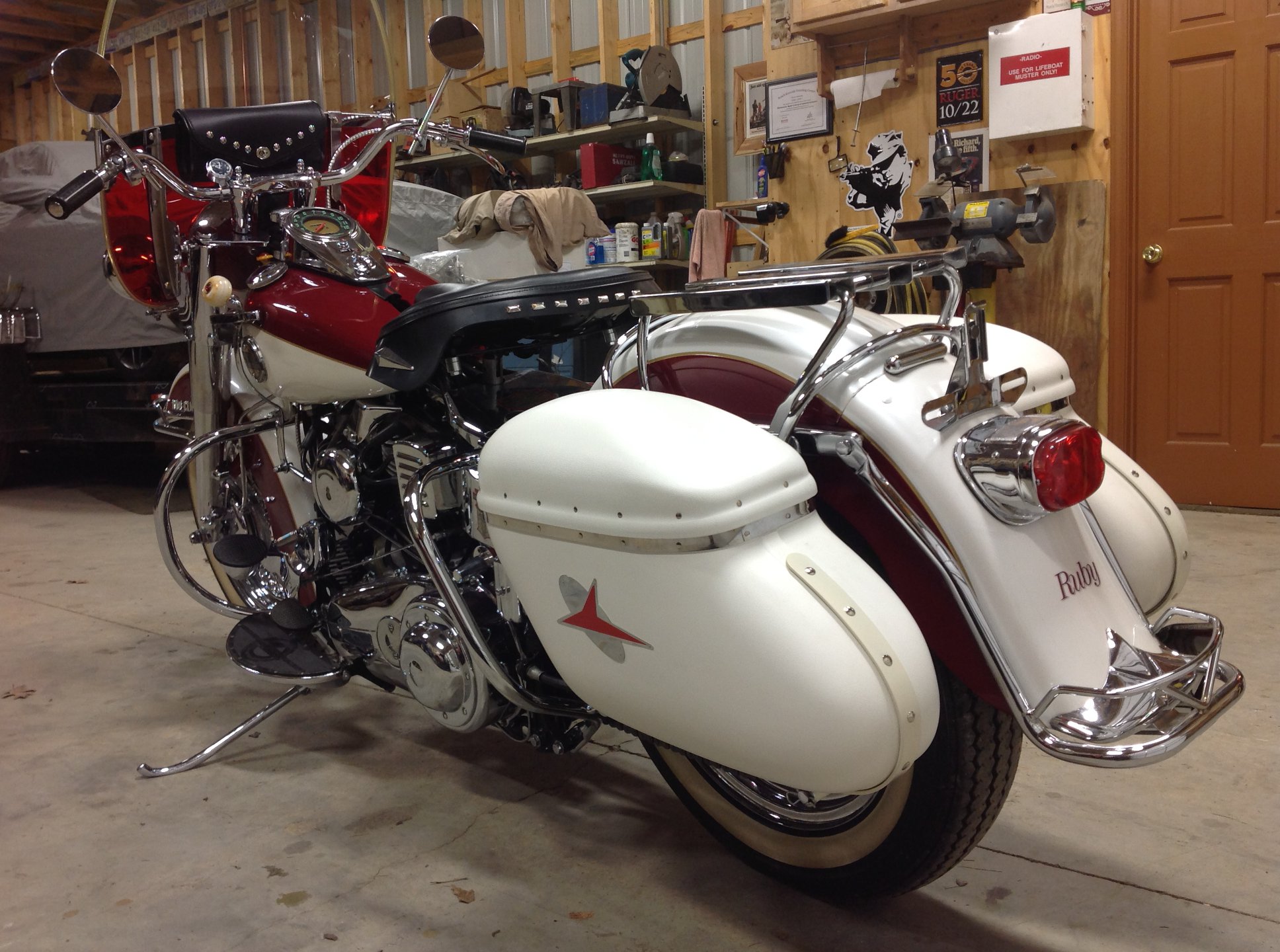 オートバイ・バイク The 1958 Harley-Davidson 1/10 Franklin mint 1:10 1958 Harley Davidson Duo glide Bike and