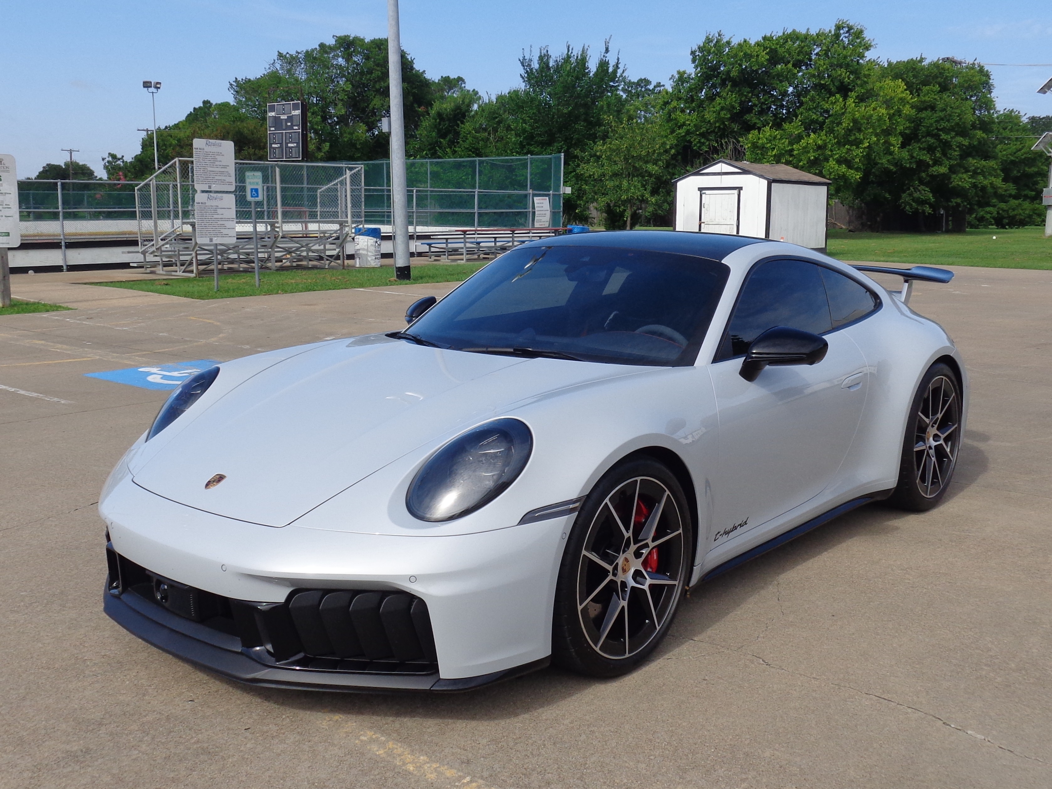 2025 Porsche Carrera