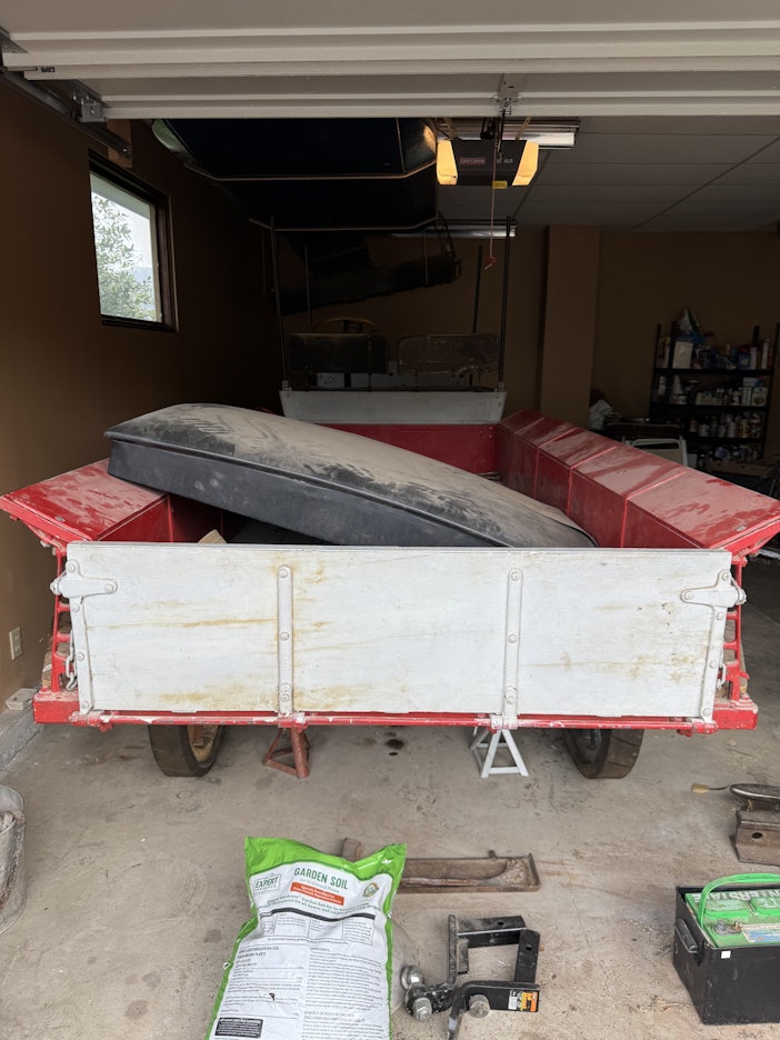 1919 International (IHC) Model F truck