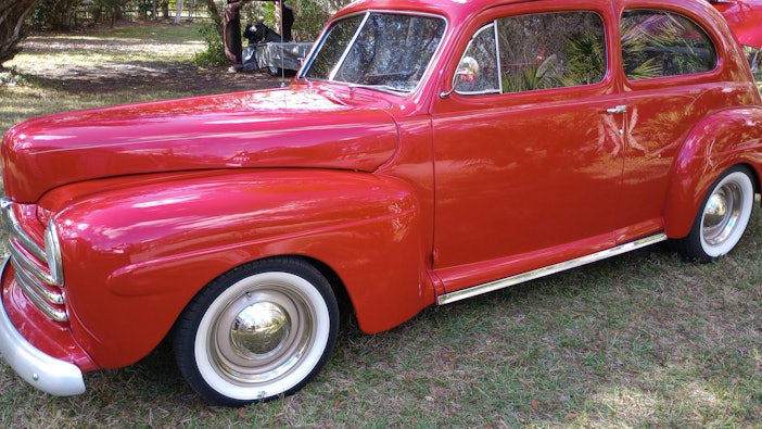 1948 Ford Super Deluxe
