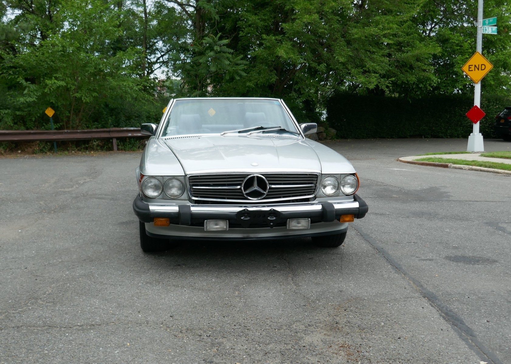 1987 Mercedes-Benz 560SL