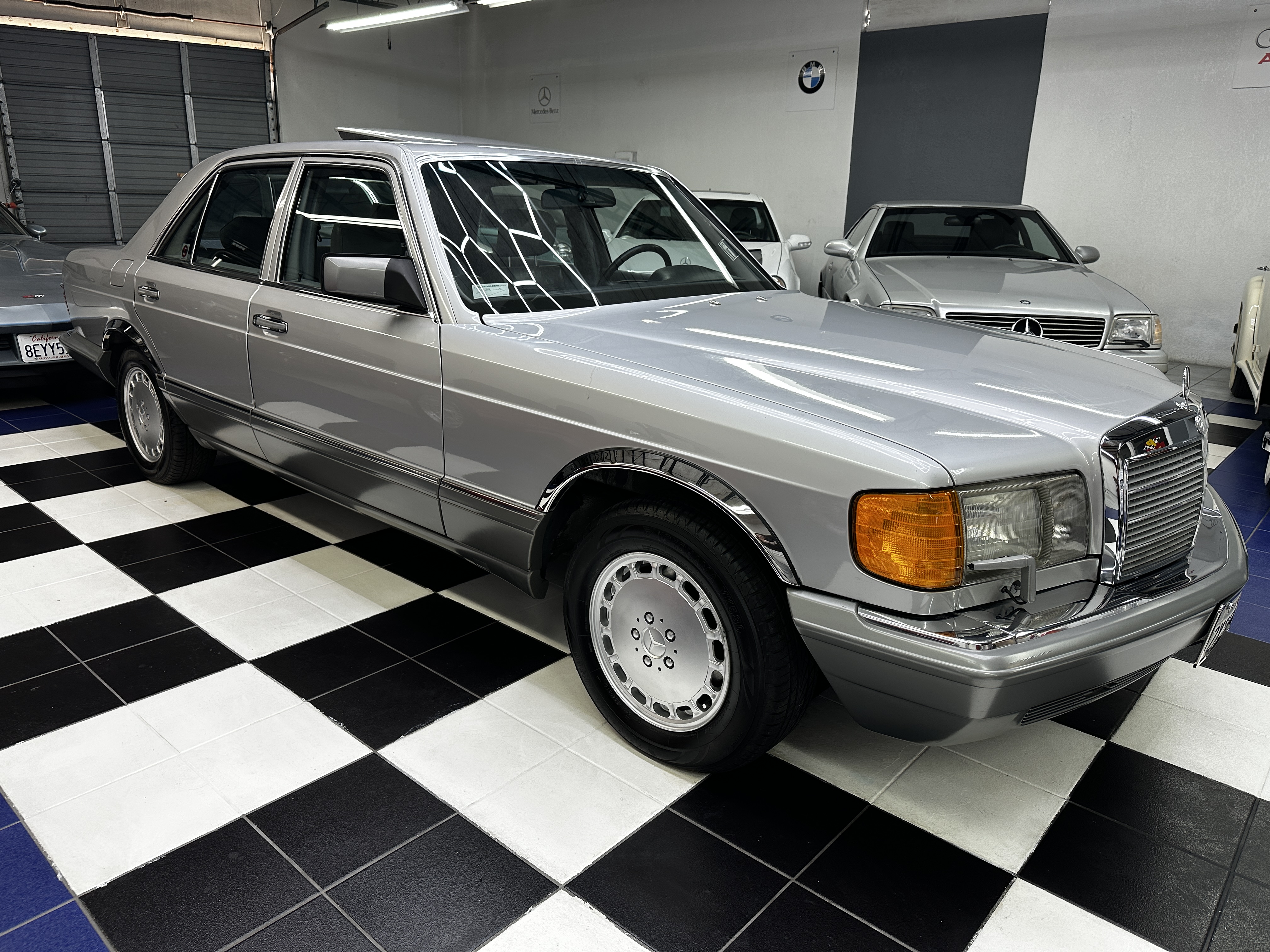 1991 Mercedes-Benz 300SE