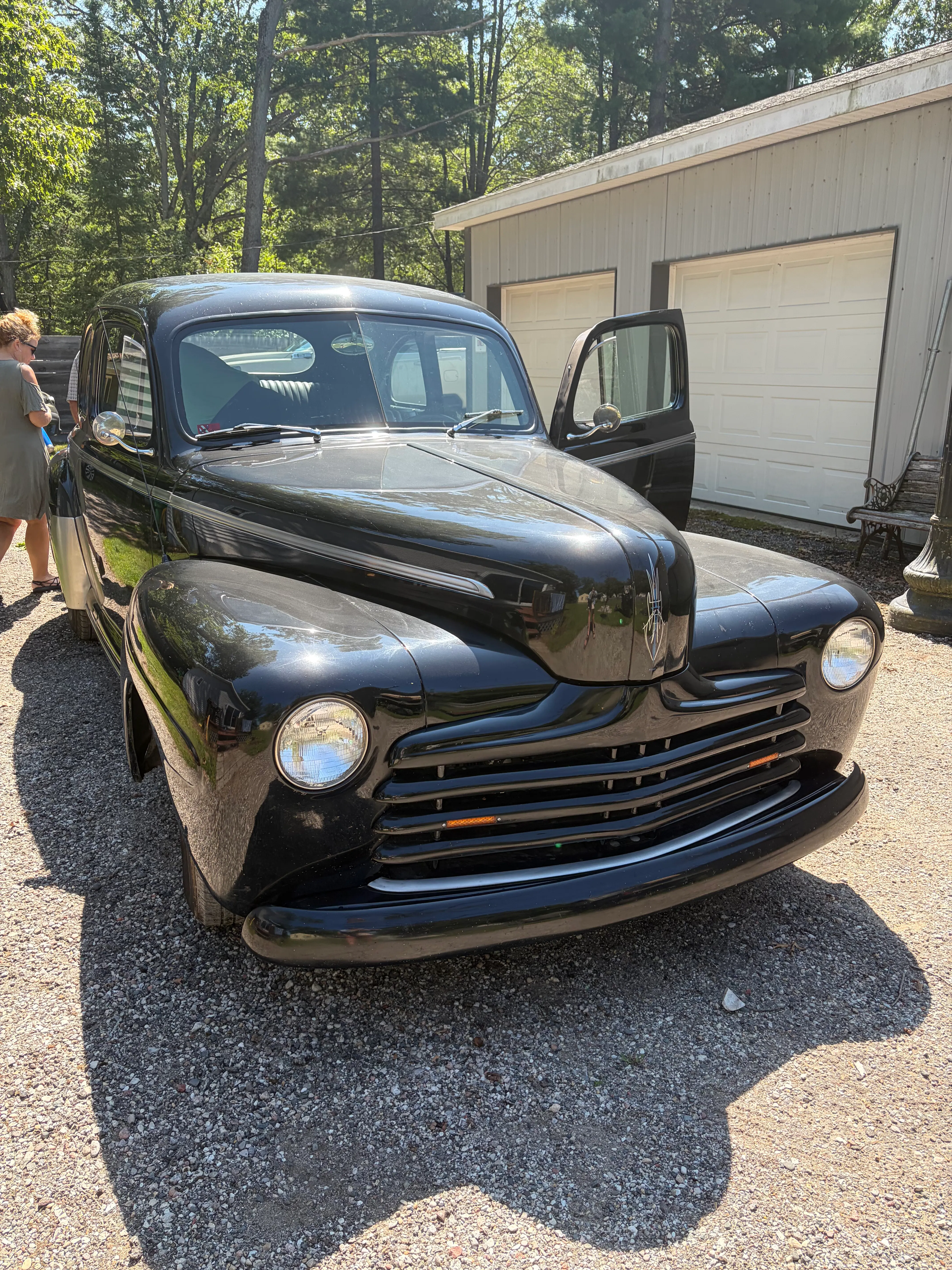 1947 Ford Deluxe
