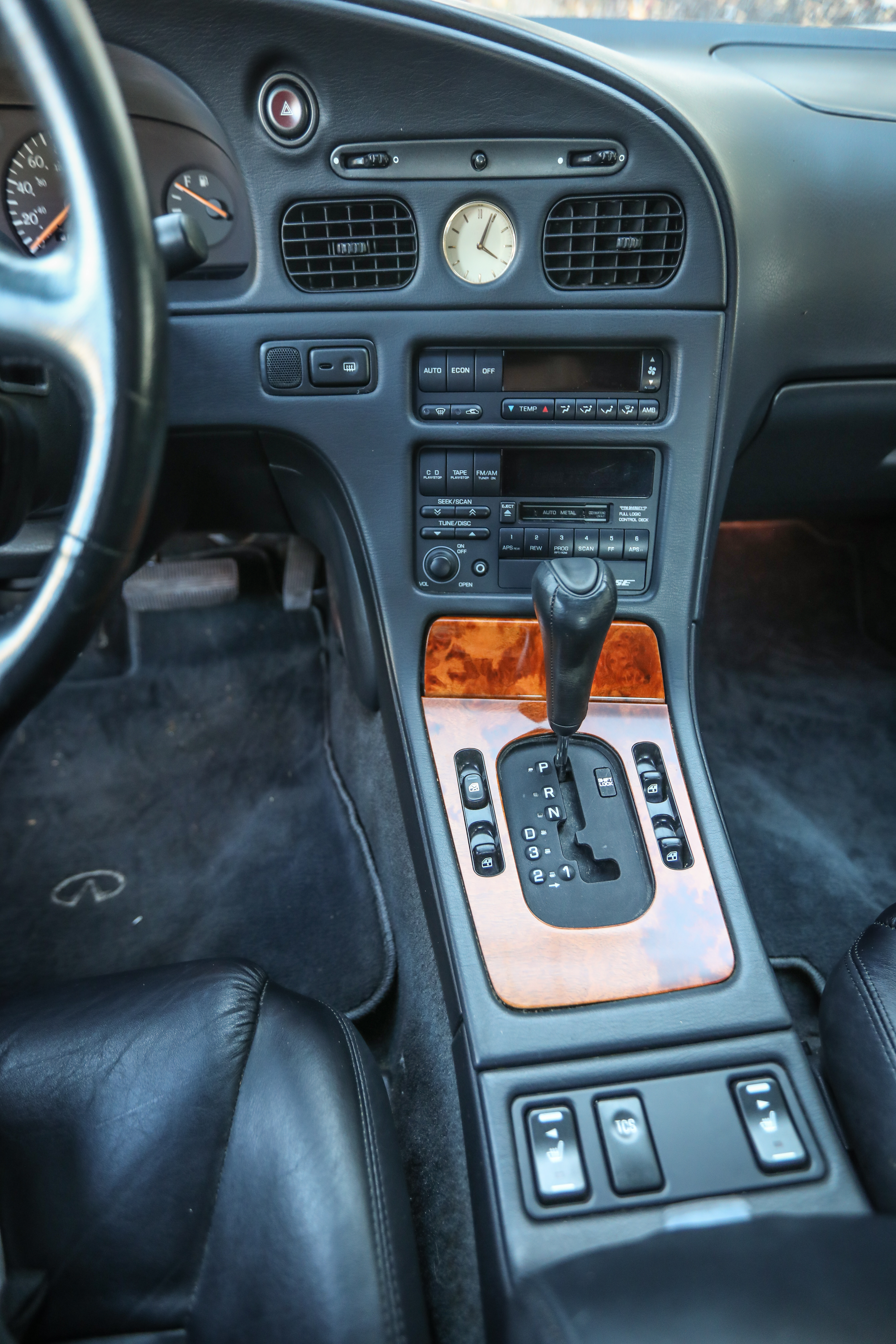 2002 INFINITI Q45 with Navigation | Chantilly , VIRGINIA | 1 Auto Inc - VA  - 20152