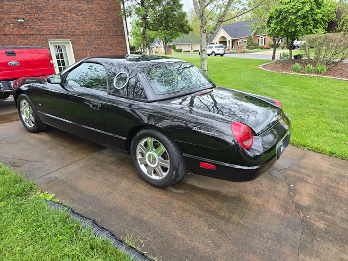 2004 Ford Thunderbird