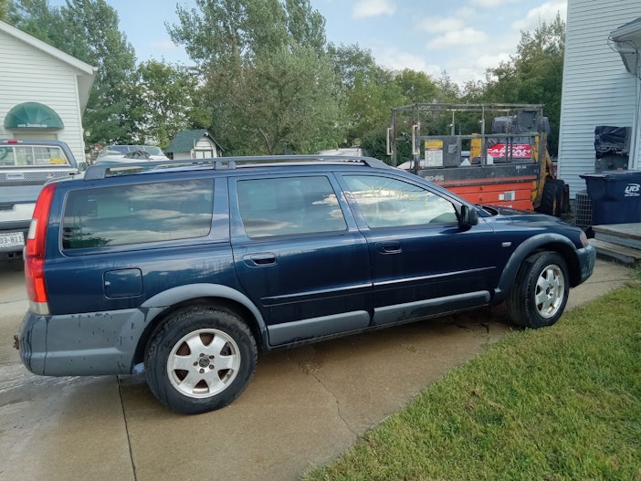 2004 Volvo XC70