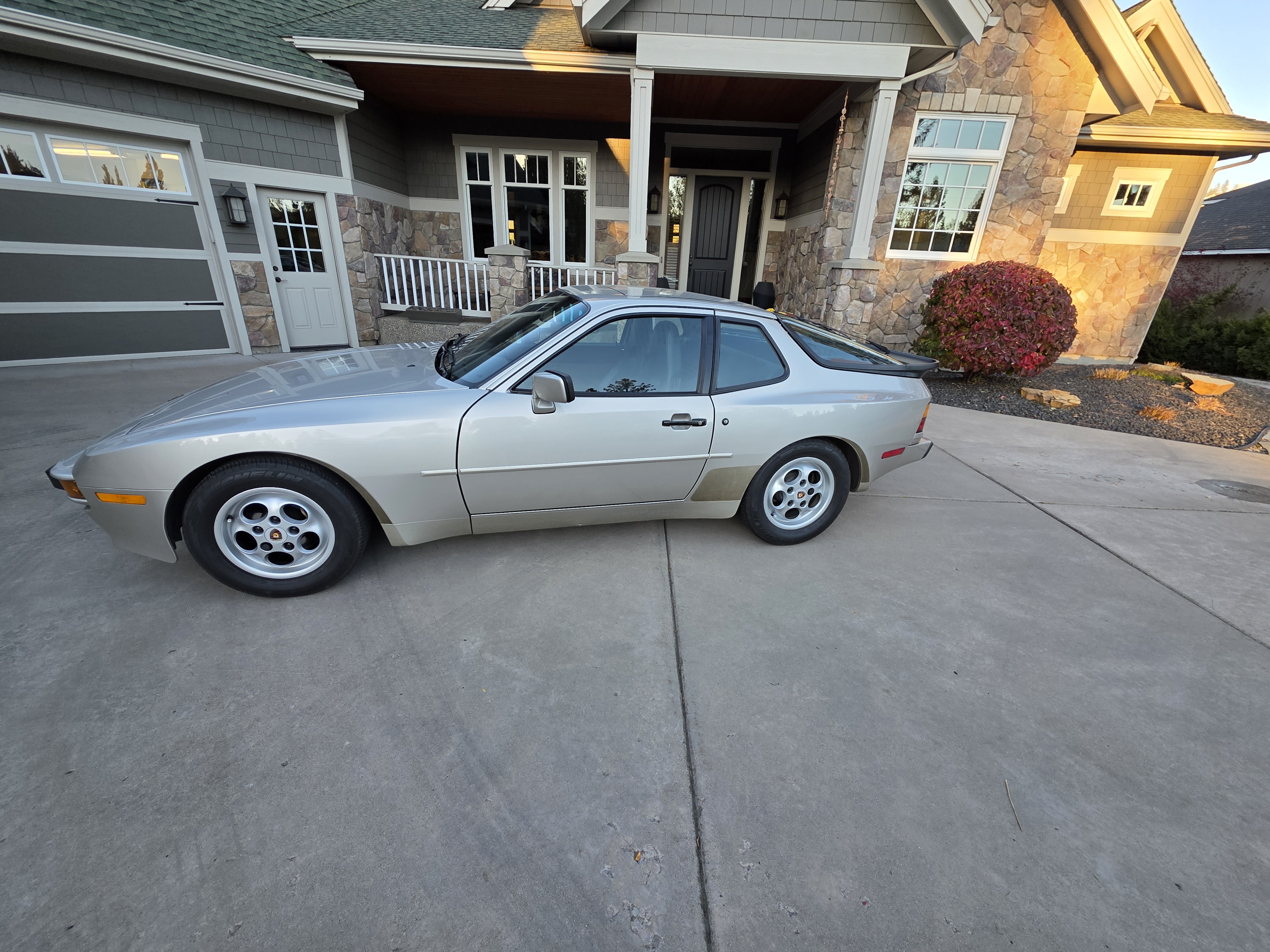 1987 Porsche 944