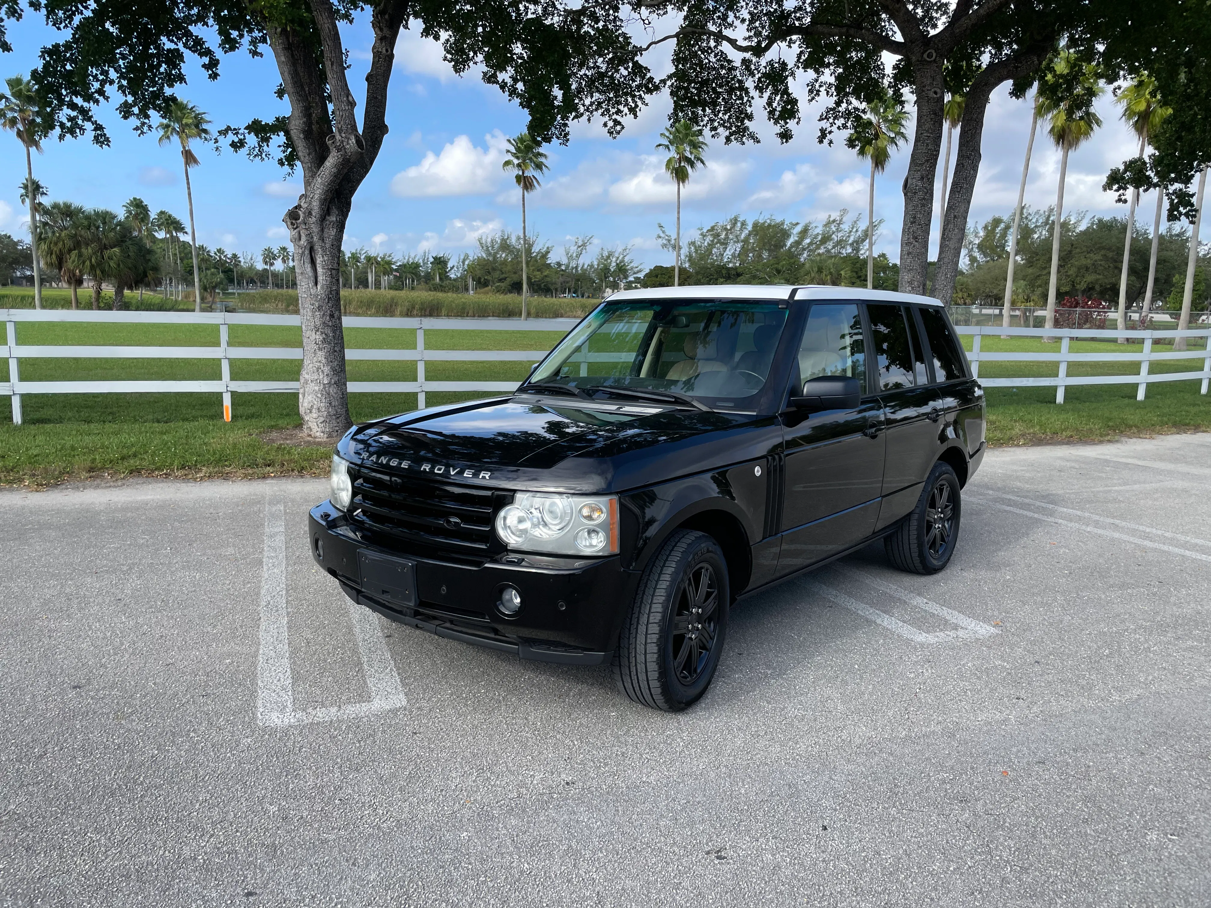 2004 Range Rover Black