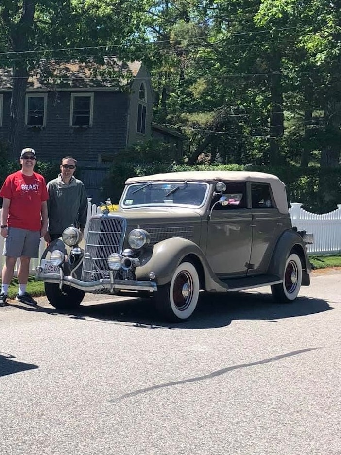 1935 Ford Model 48