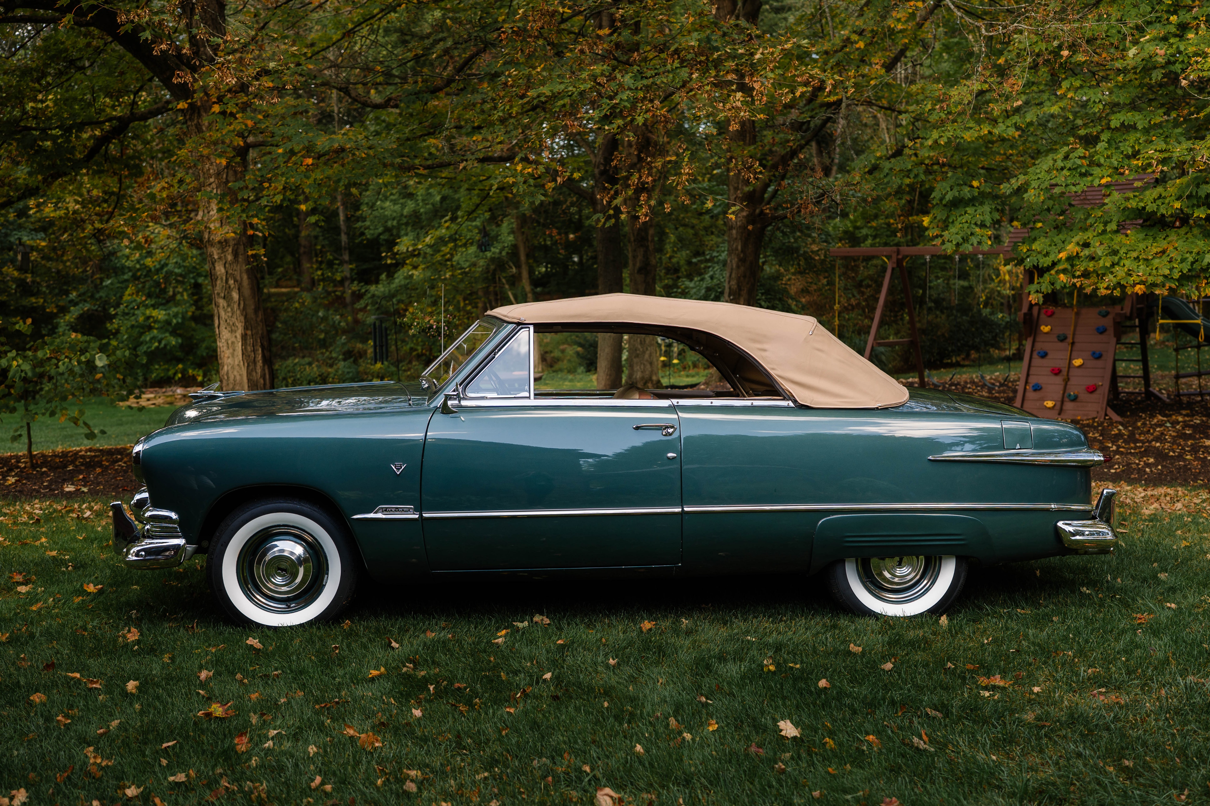 1951 Ford Custom Deluxe