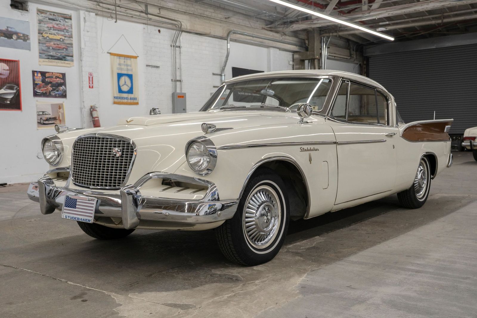 1957 Studebaker Golden Hawk