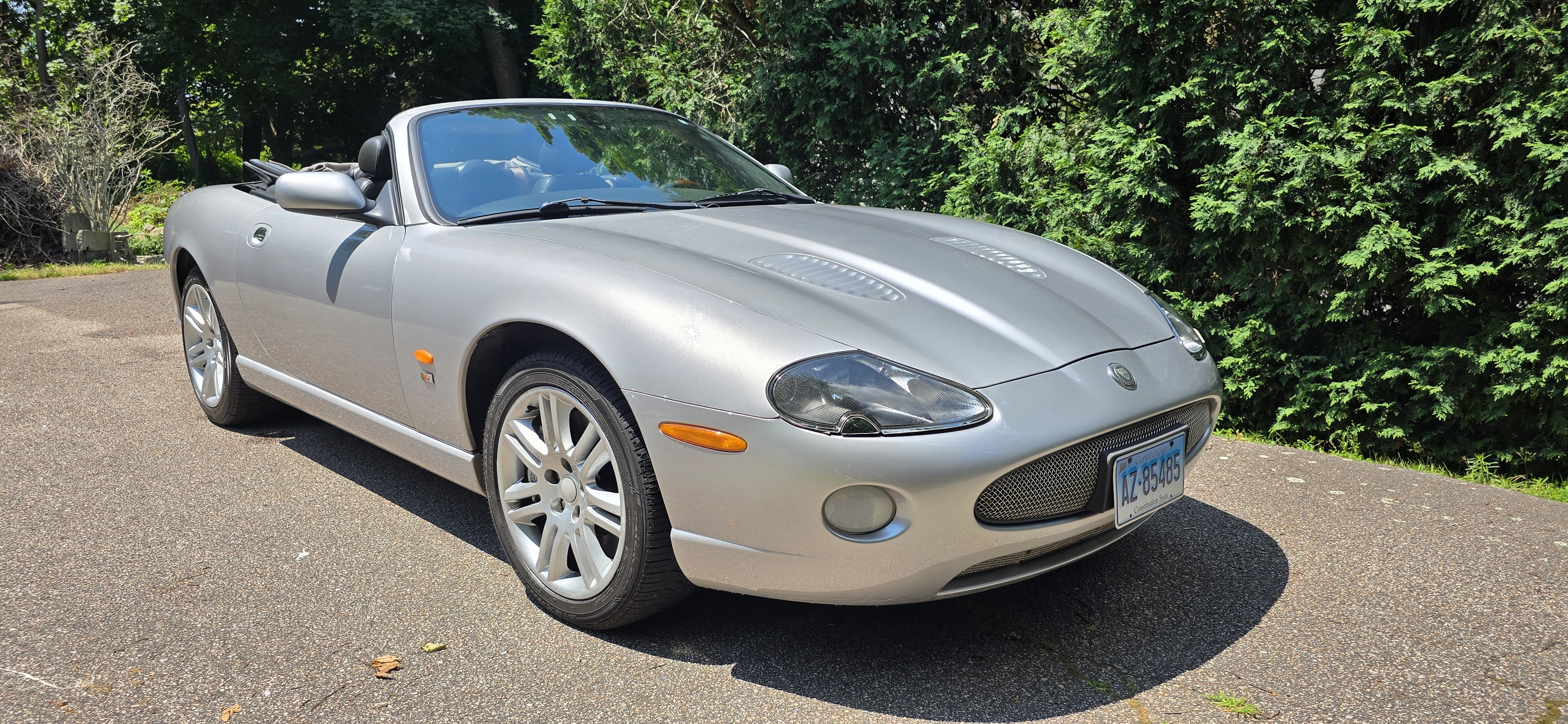 2005 Jaguar XKR