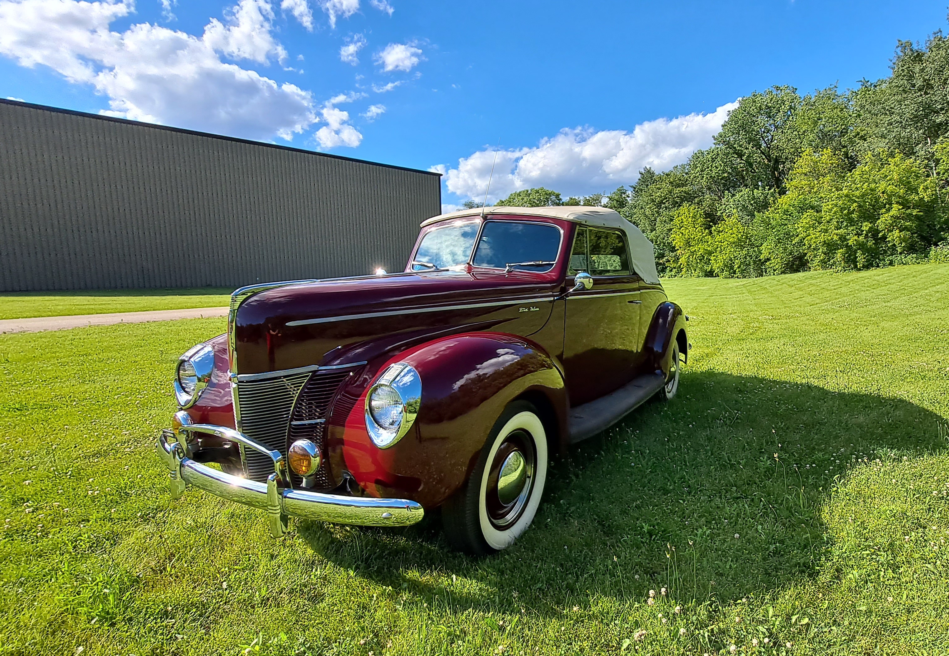 1940 Ford Deluxe