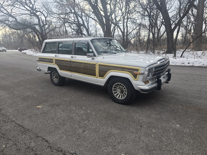 1990 Jeep Grand Wagoneer
