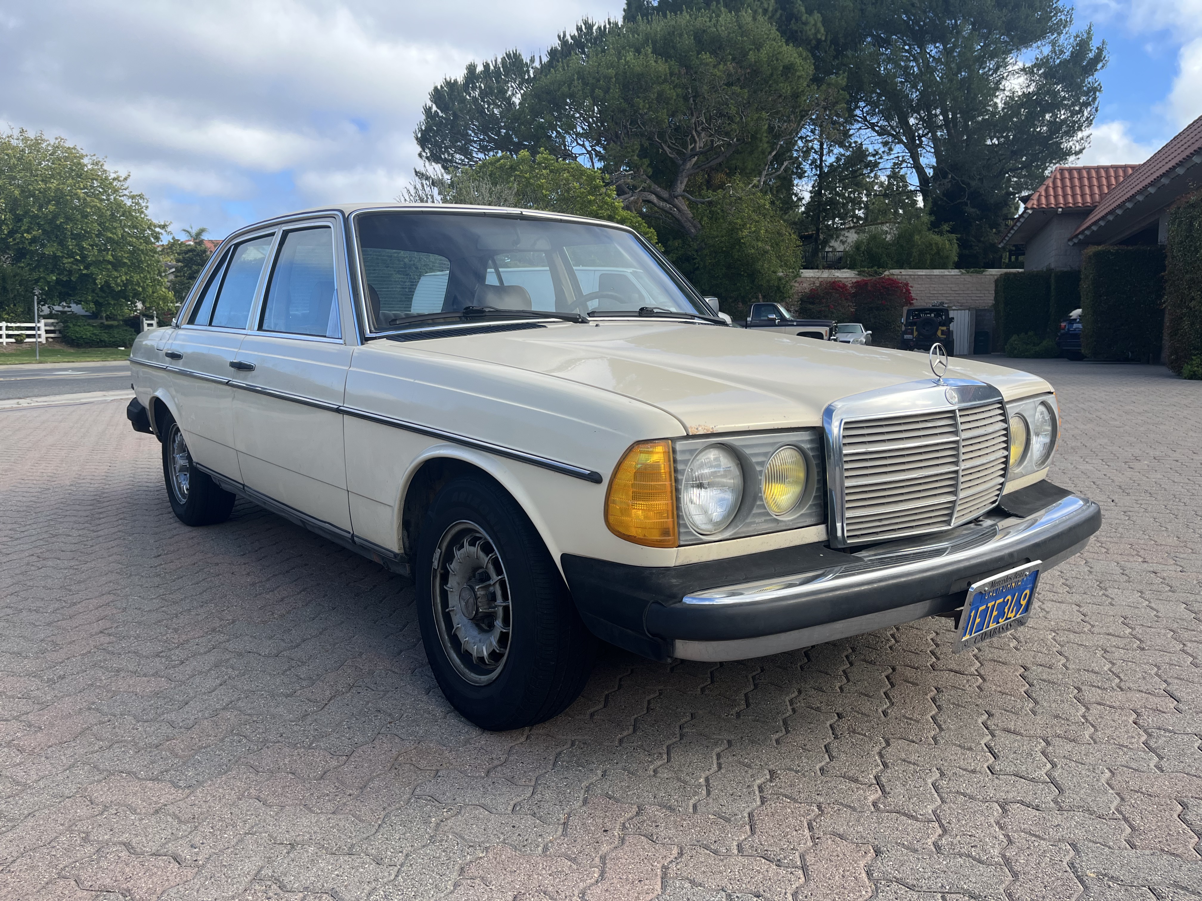 1982 Mercedes-Benz 240D