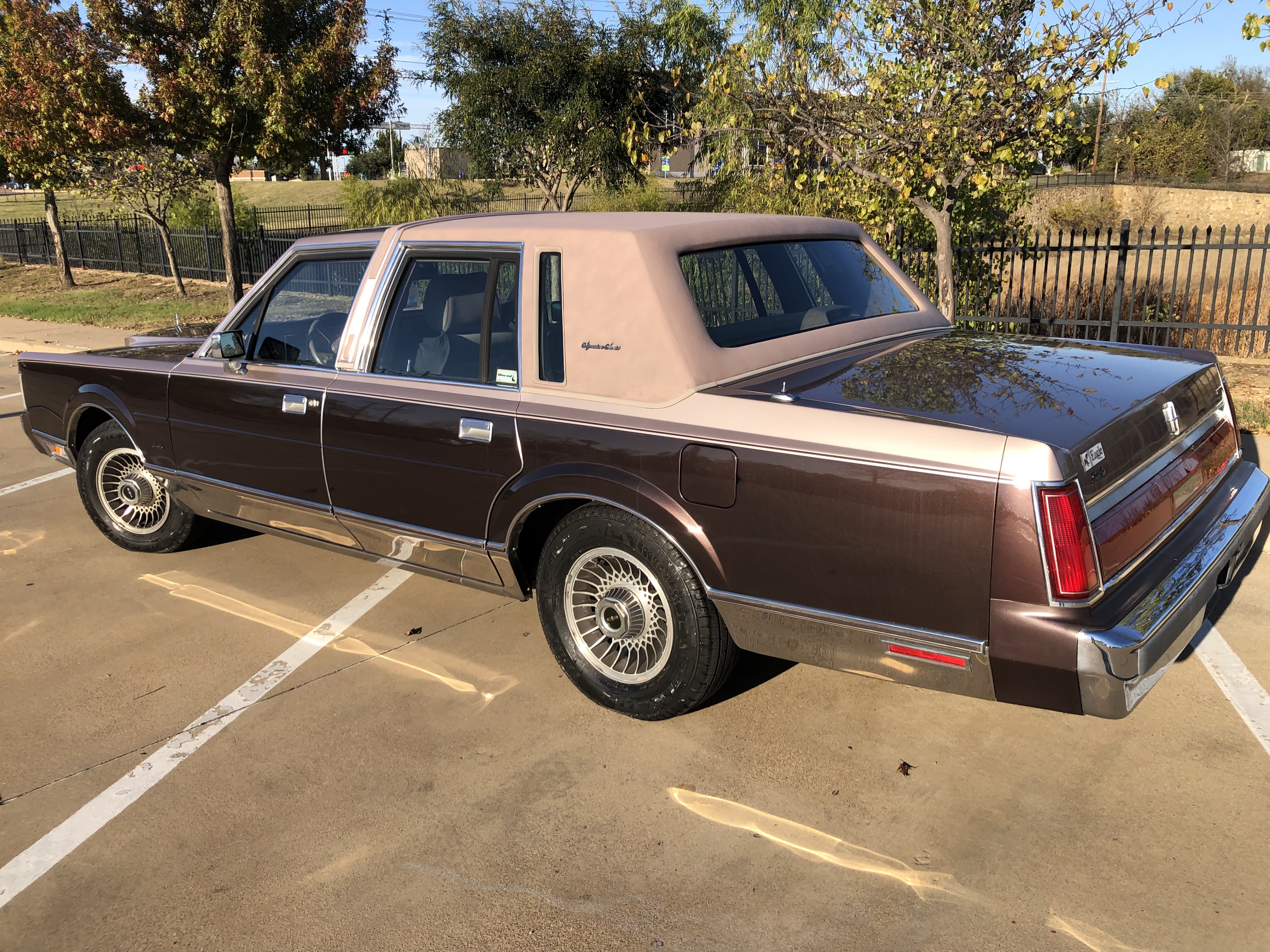 1986 Lincoln Town Car