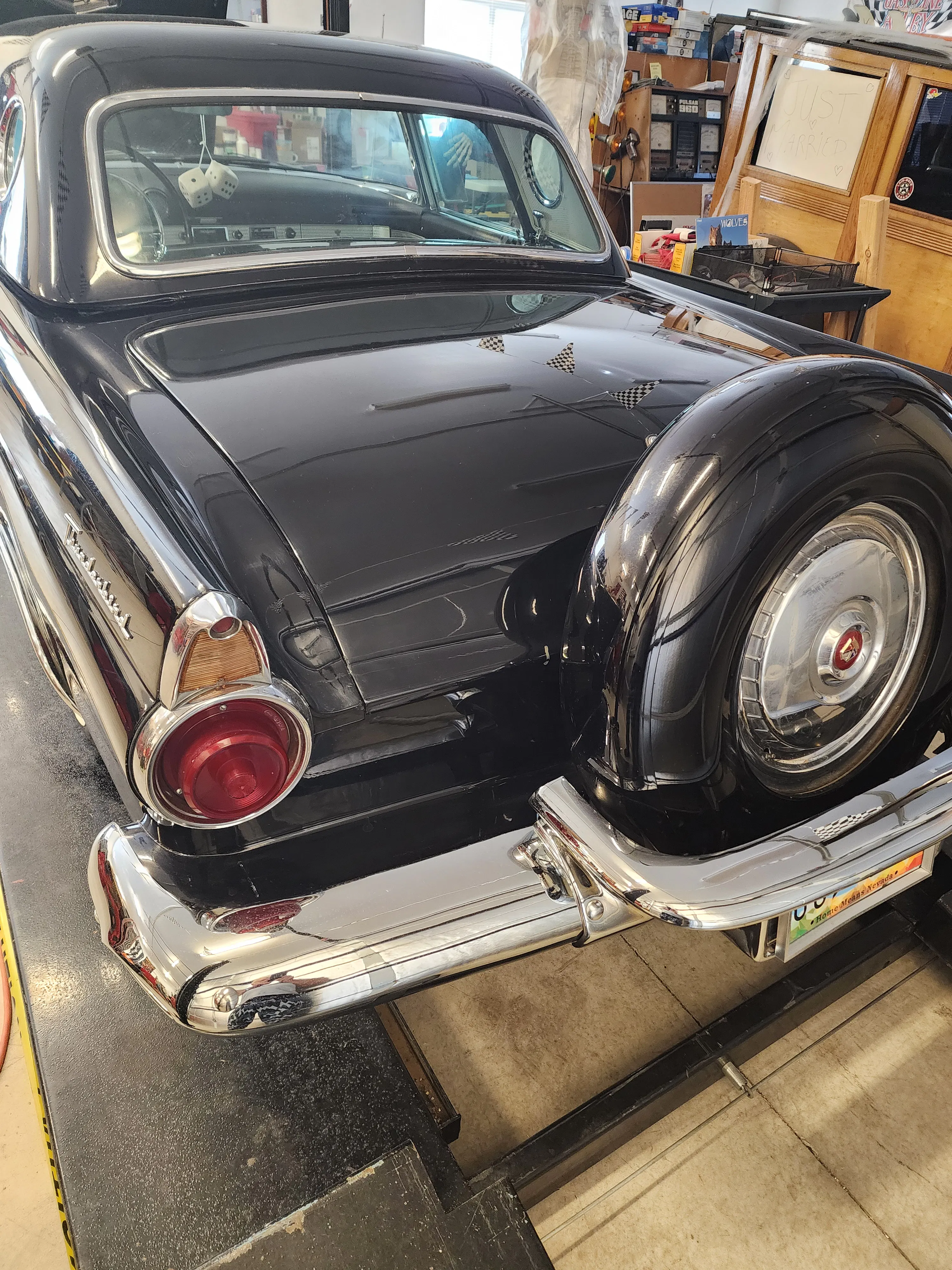 1956 Ford Thunderbird
