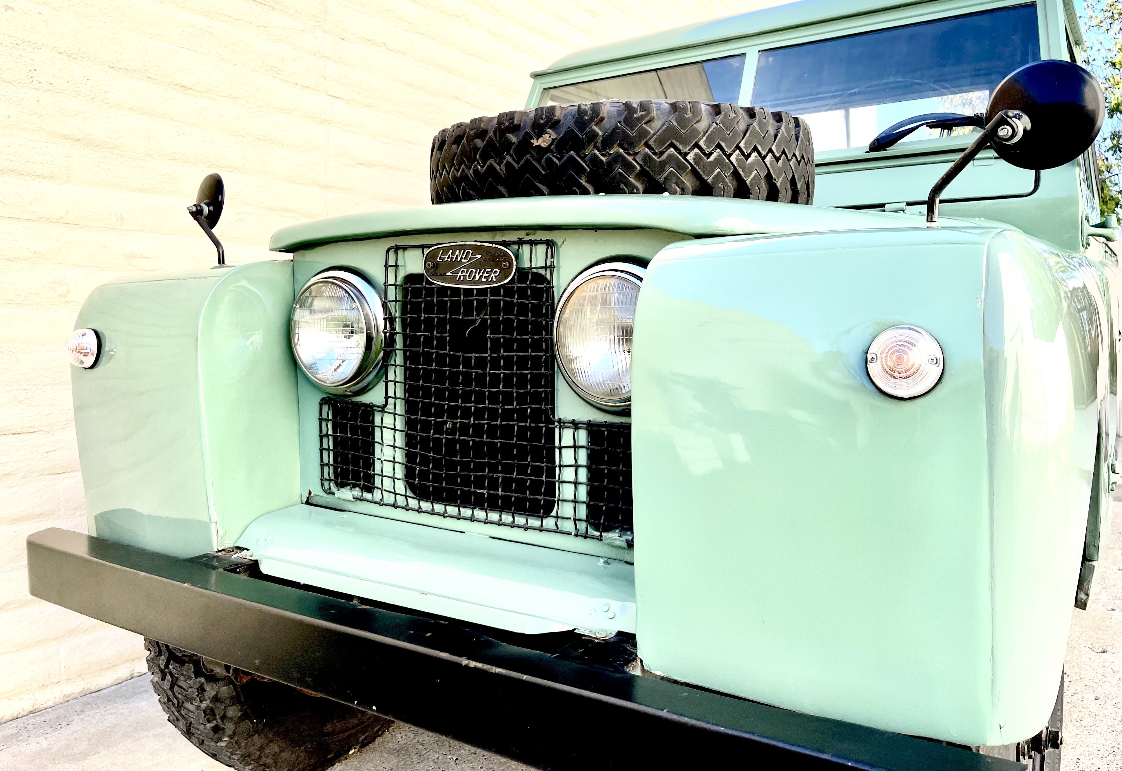 1984 Land Rover Series 3 - Bidding Classics