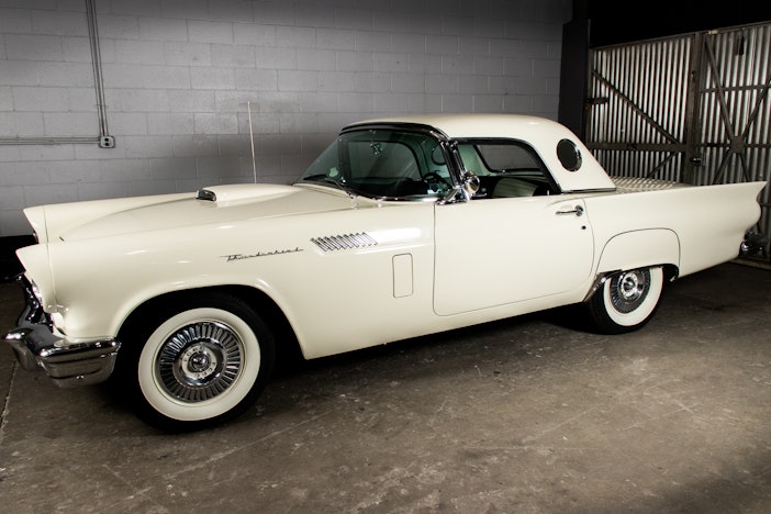 1957 Ford Thunderbird