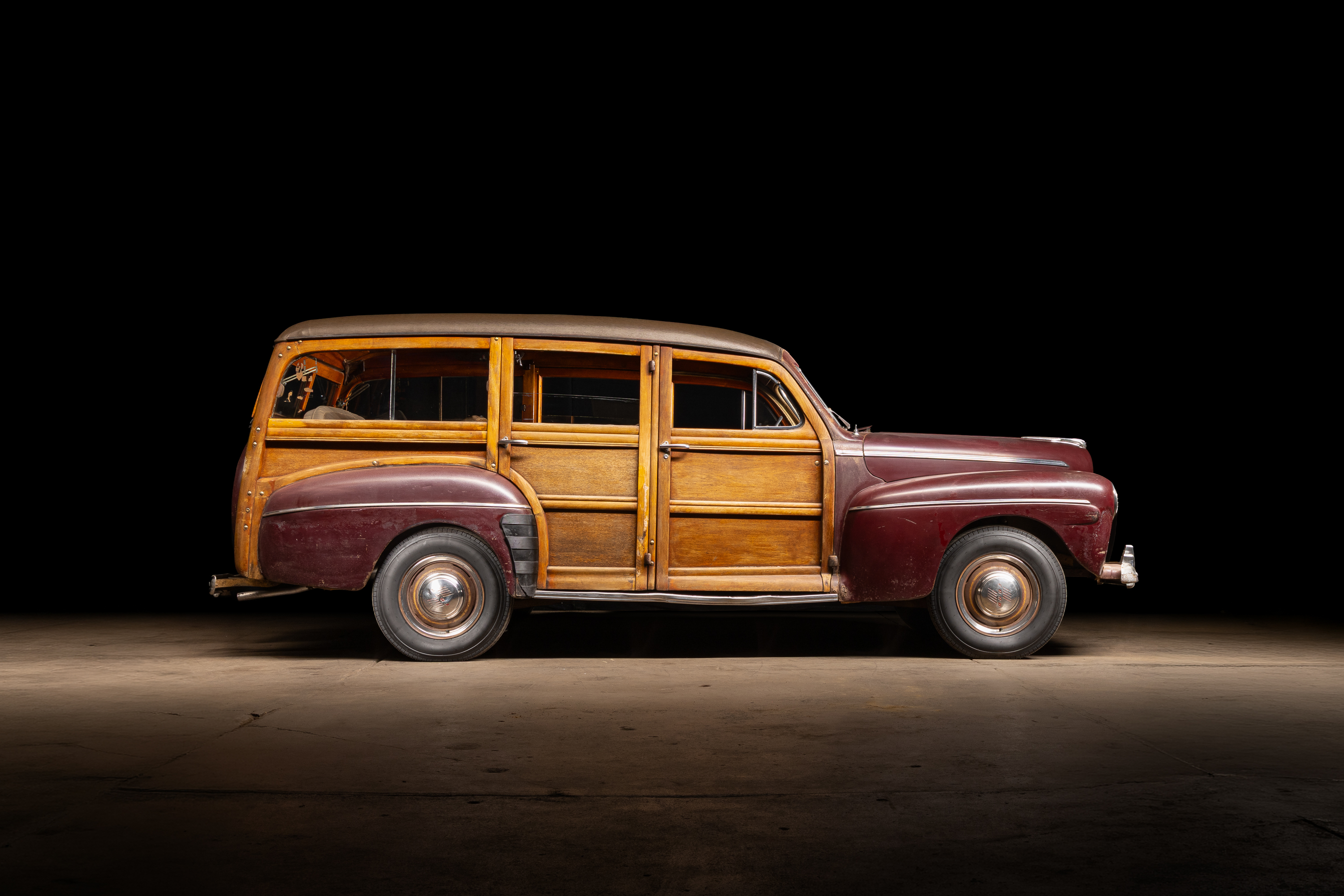 1946 Ford Super Deluxe