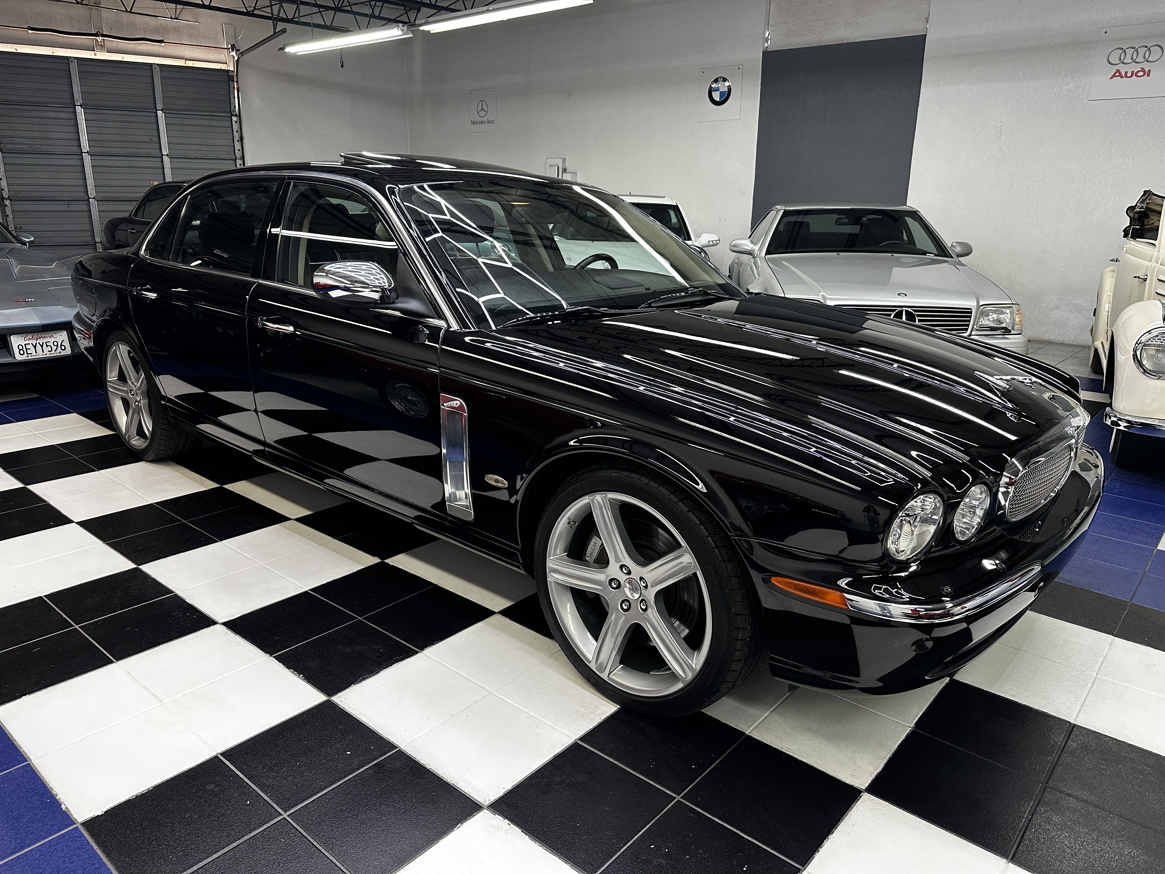 2006 Jaguar Super V8