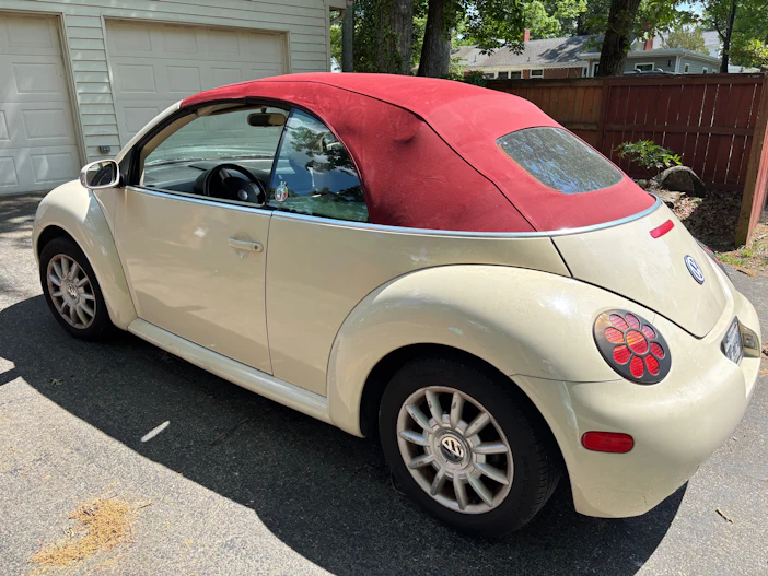 2004 Volkswagen New Beetle